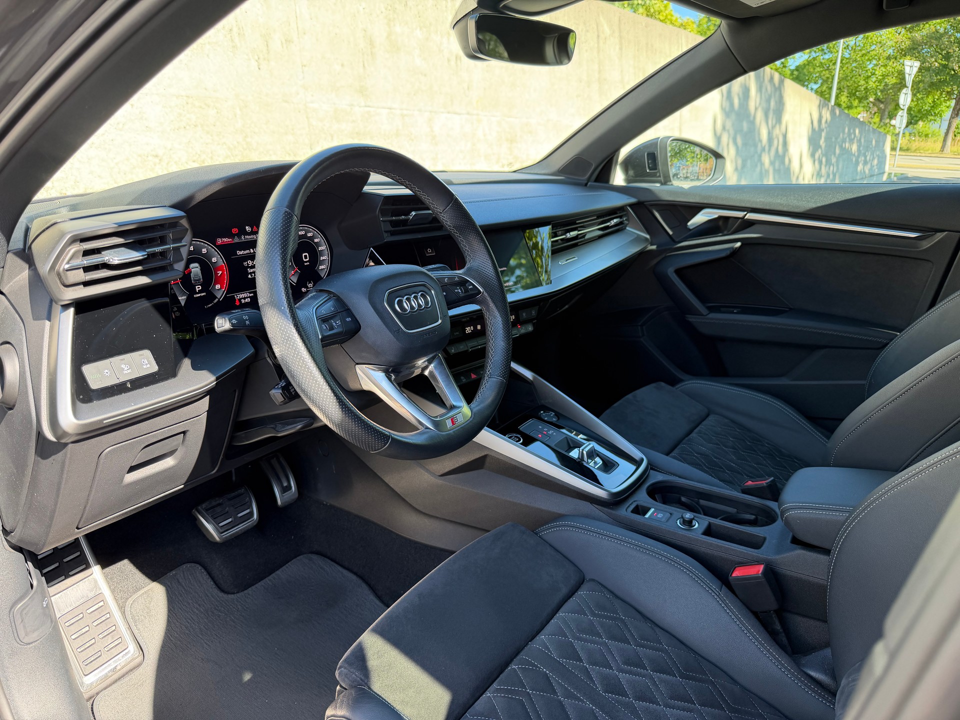 AUDI A3 Sportback 35 TFSI S line Attraction S-tronic-image-5