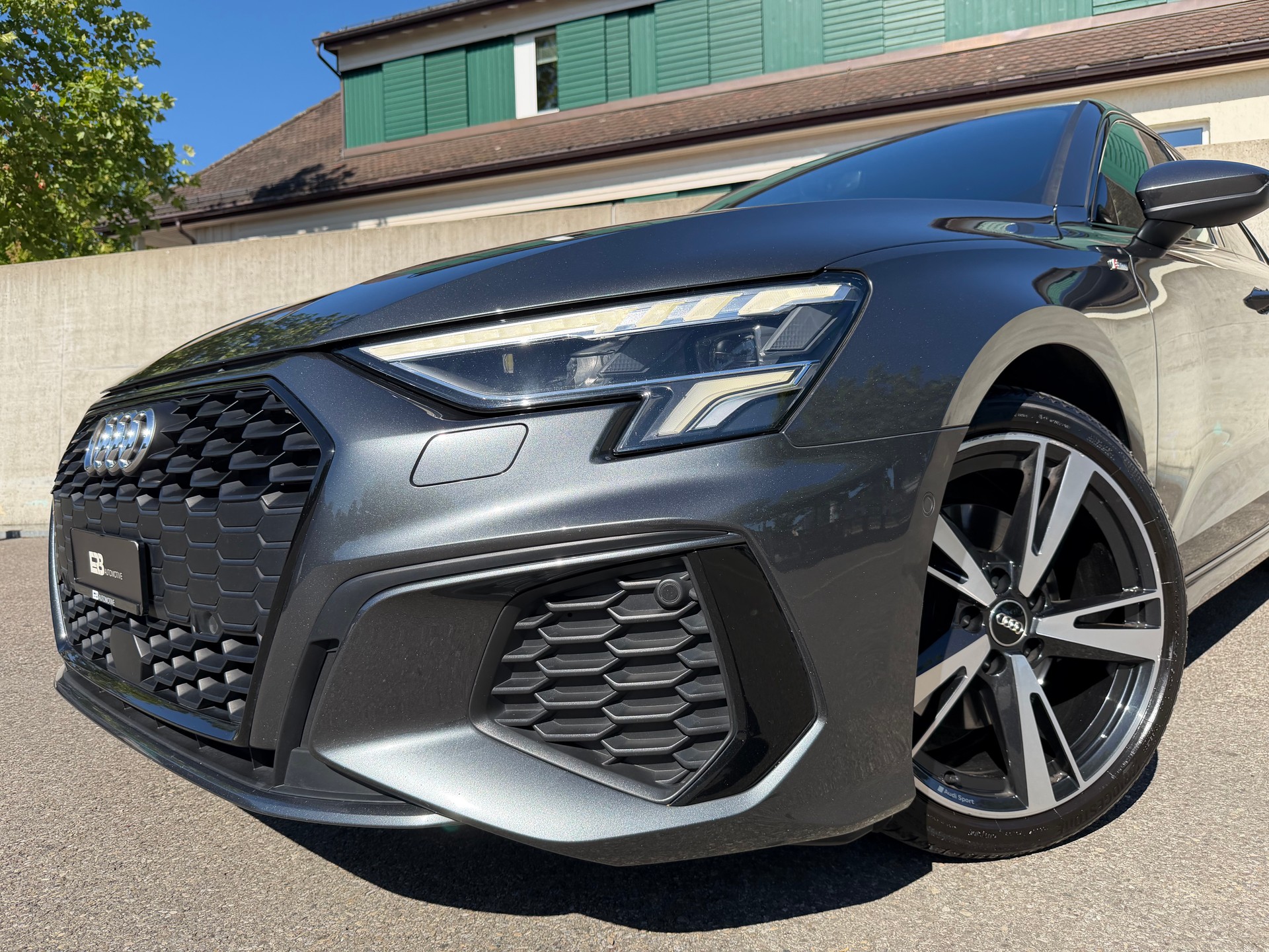 AUDI A3 Sportback 35 TFSI S line Attraction S-tronic-image-4