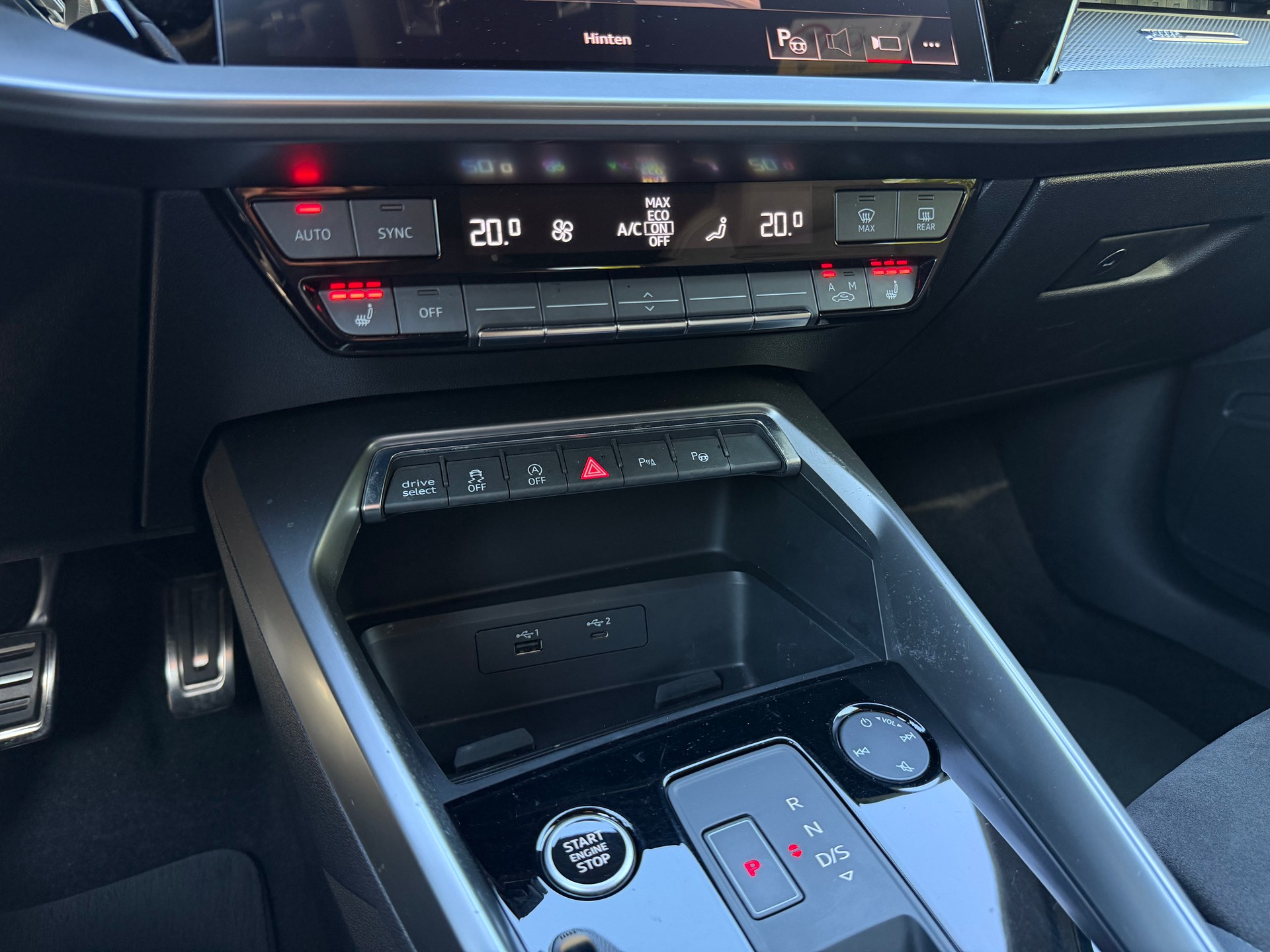 AUDI A3 Sportback 35 TFSI S line Attraction S-tronic-image-13