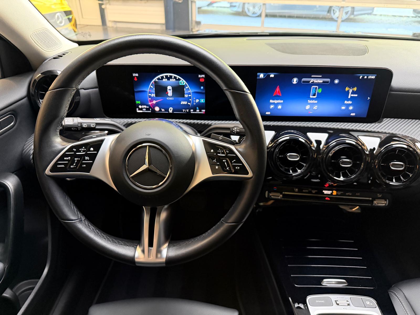 MERCEDES-BENZ A 180 d Night Star-image-13
