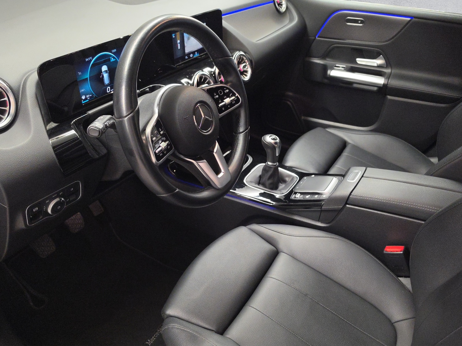 MERCEDES-BENZ B 200 Night Star-image-9