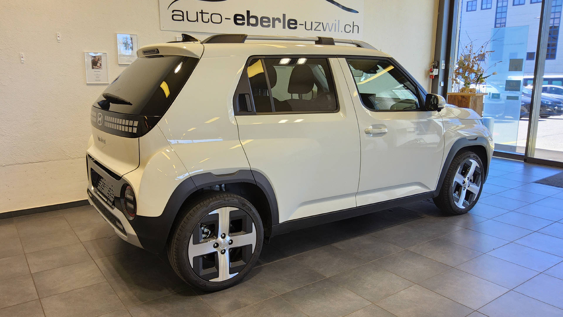 HYUNDAI Inster 49 kWh Electric Vertex-showroom-element-3