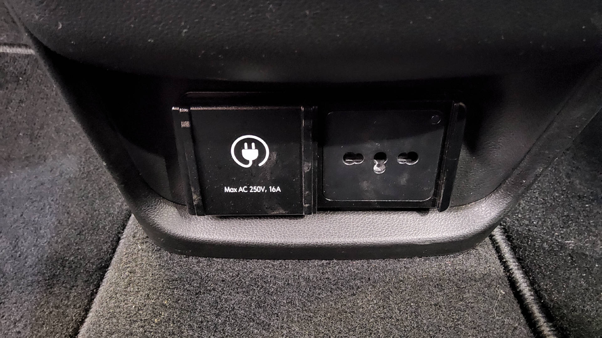 HYUNDAI Inster 49 kWh Electric Vertex-image-20