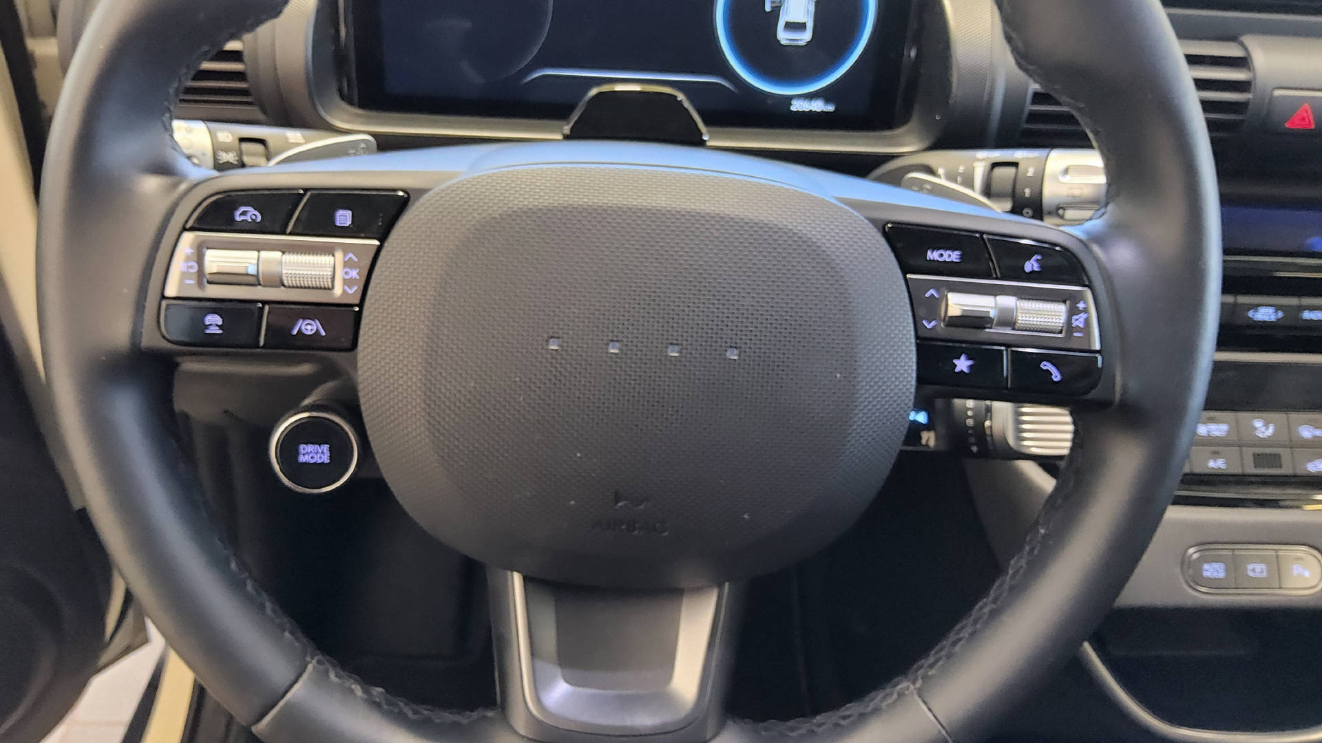 HYUNDAI Inster 49 kWh Electric Vertex-image-16