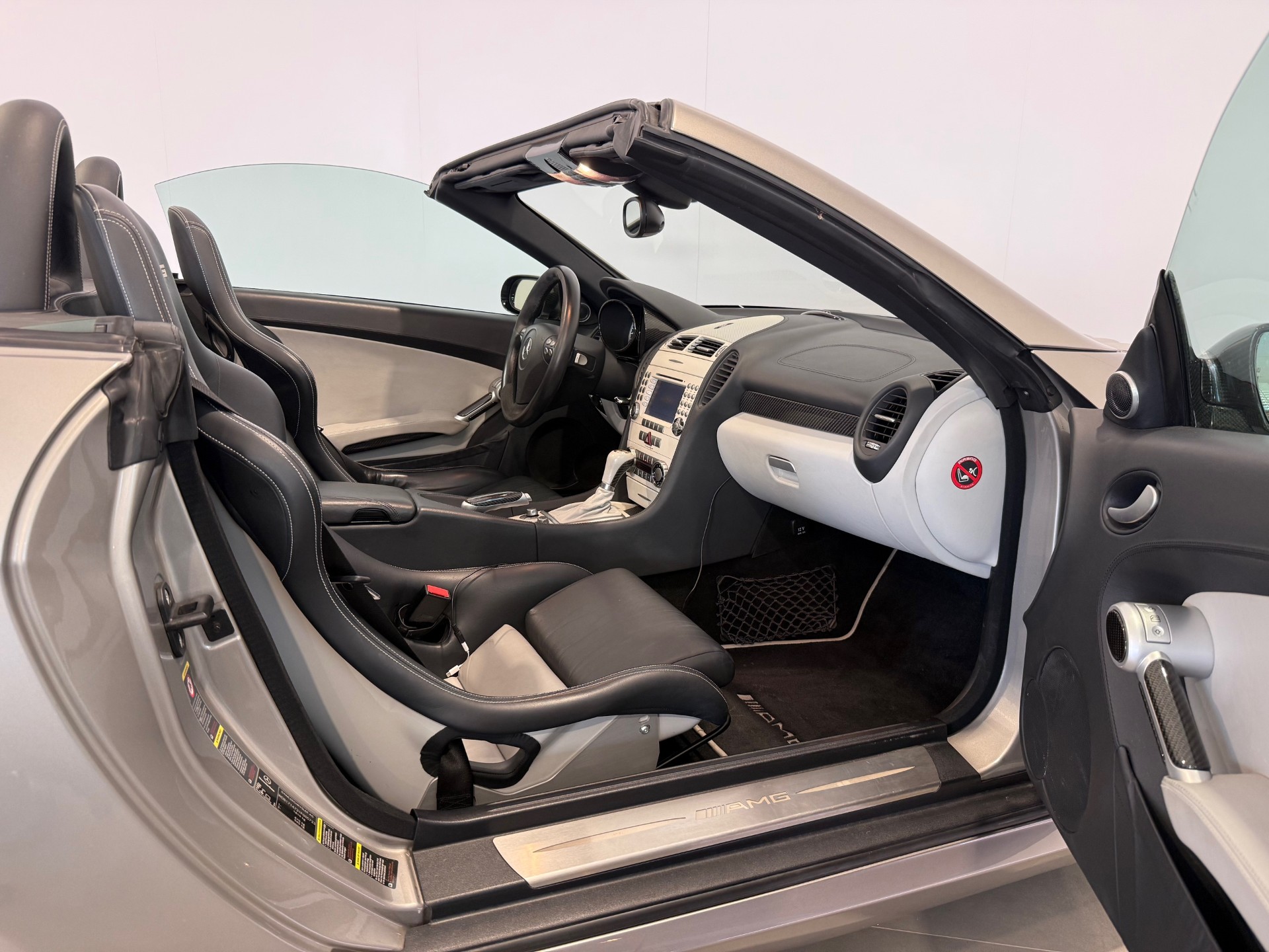 MERCEDES-BENZ SLK 55 AMG-image-13