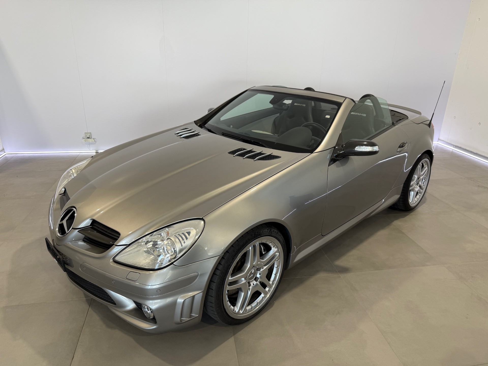 MERCEDES-BENZ SLK 55 AMG-image-1
