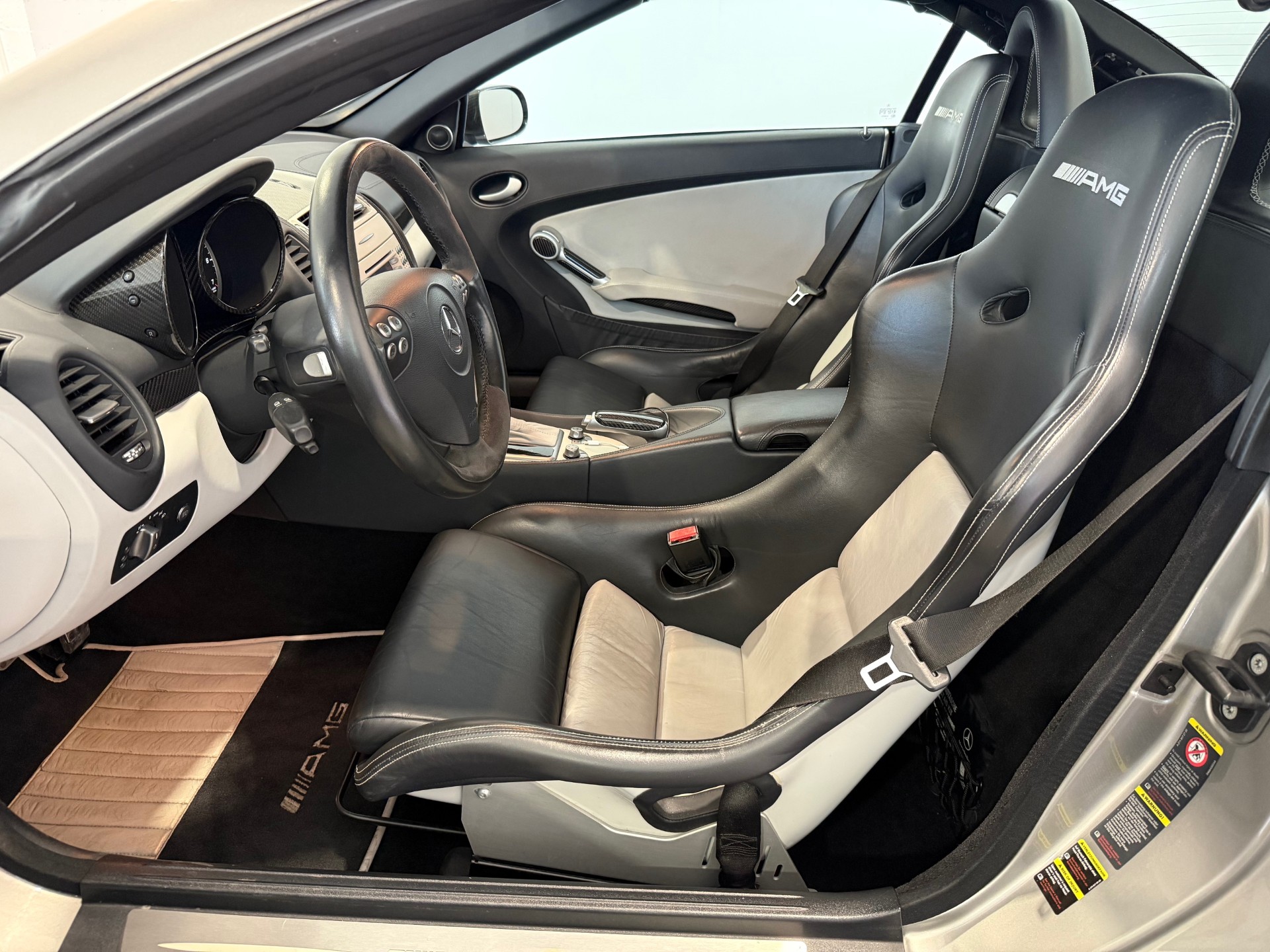 MERCEDES-BENZ SLK 55 AMG-image-11