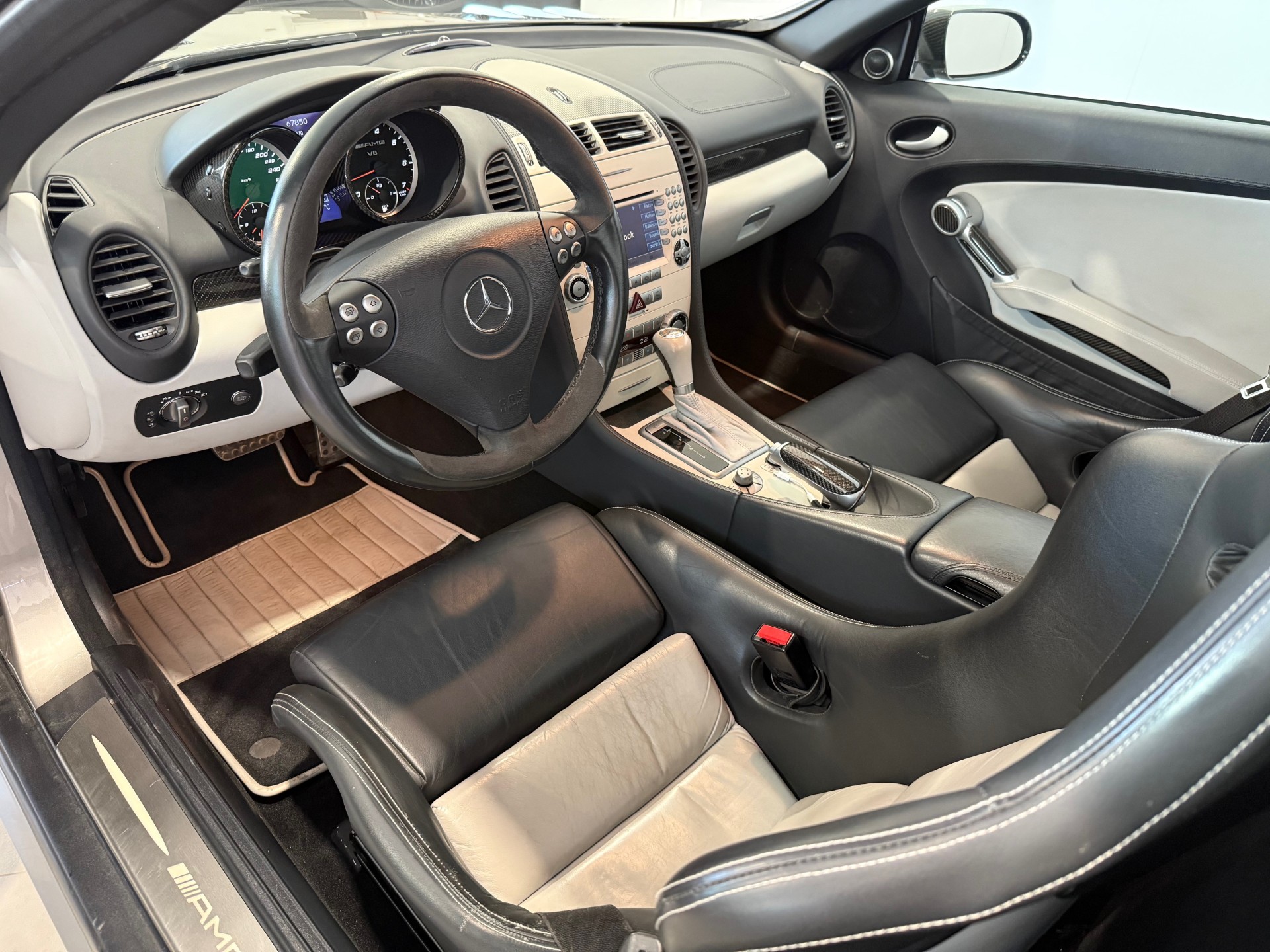 MERCEDES-BENZ SLK 55 AMG-image-9