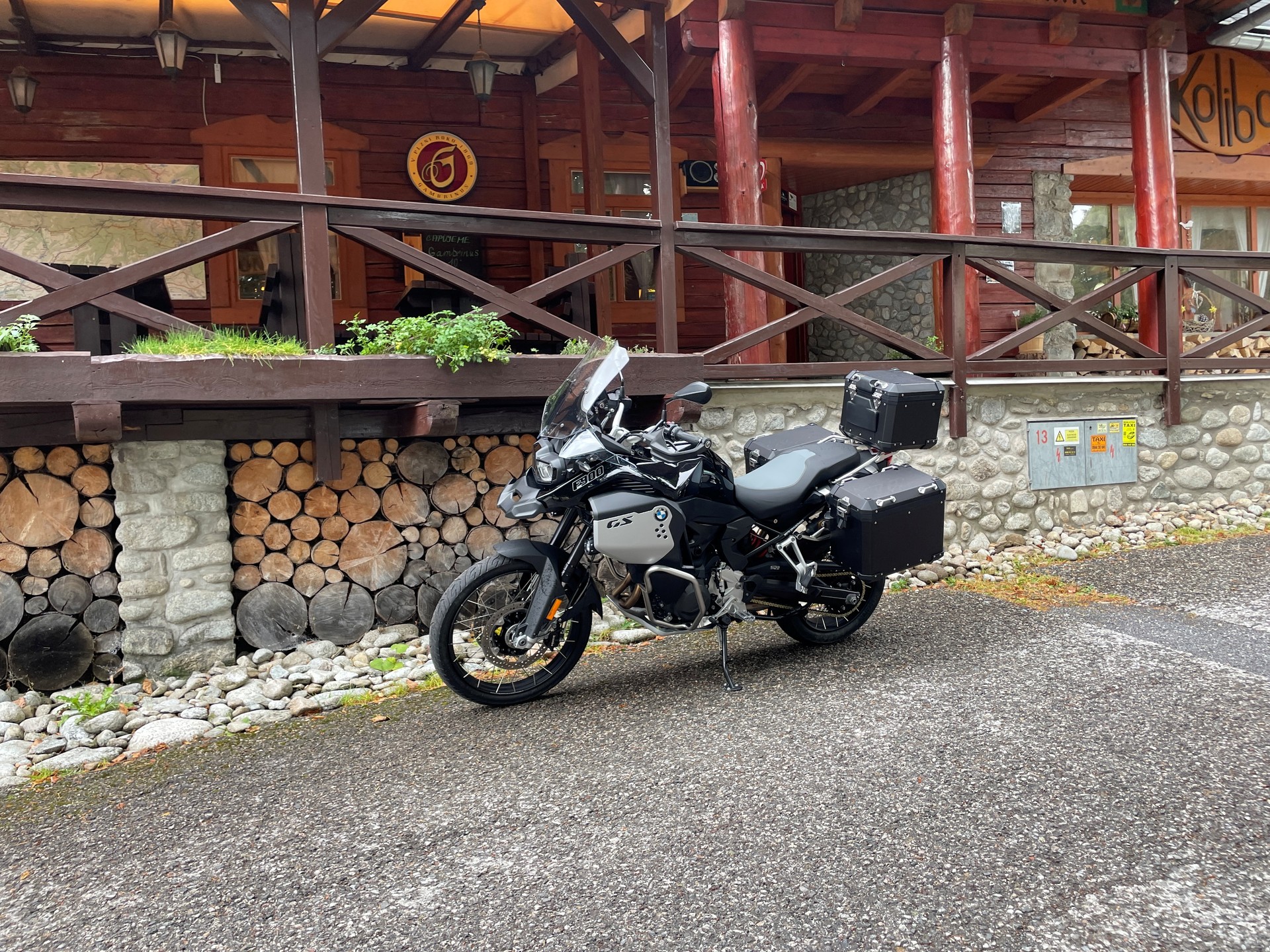 BMW F 900 GS Adventure-image-5