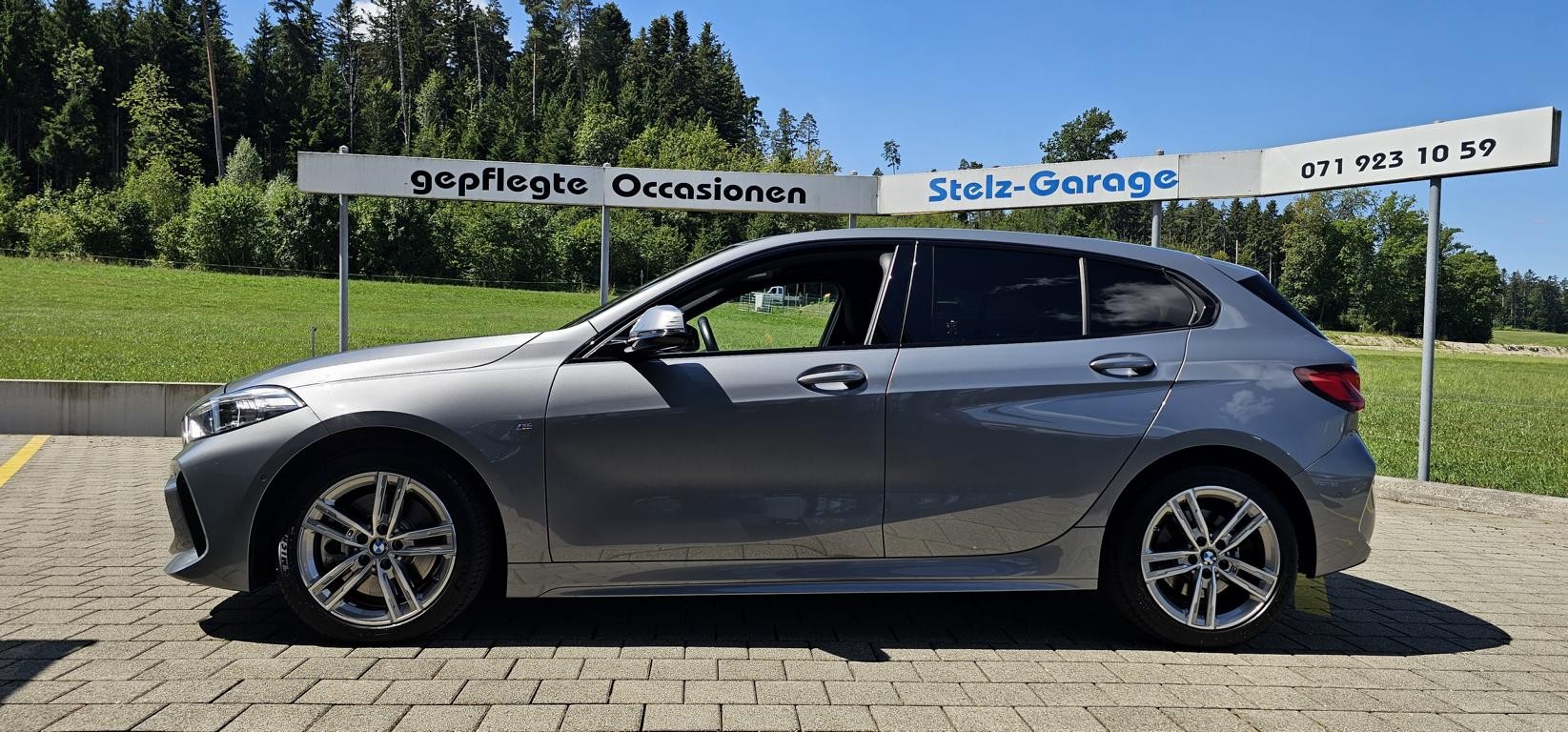 BMW 120i M Sport Steptronic-image-5
