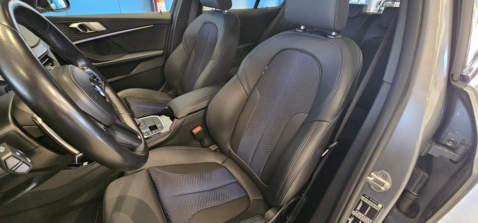 BMW 120i M Sport Steptronic-image-18