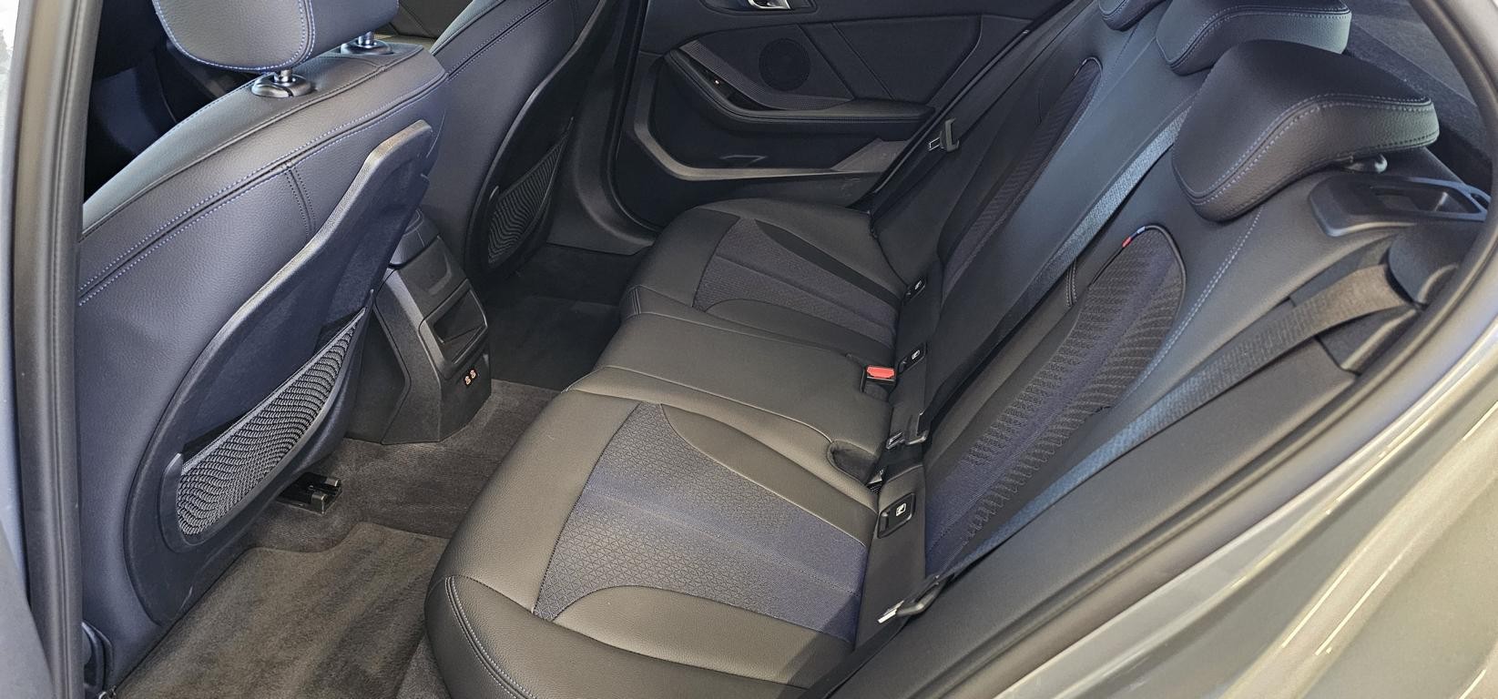 BMW 120i M Sport Steptronic-image-23