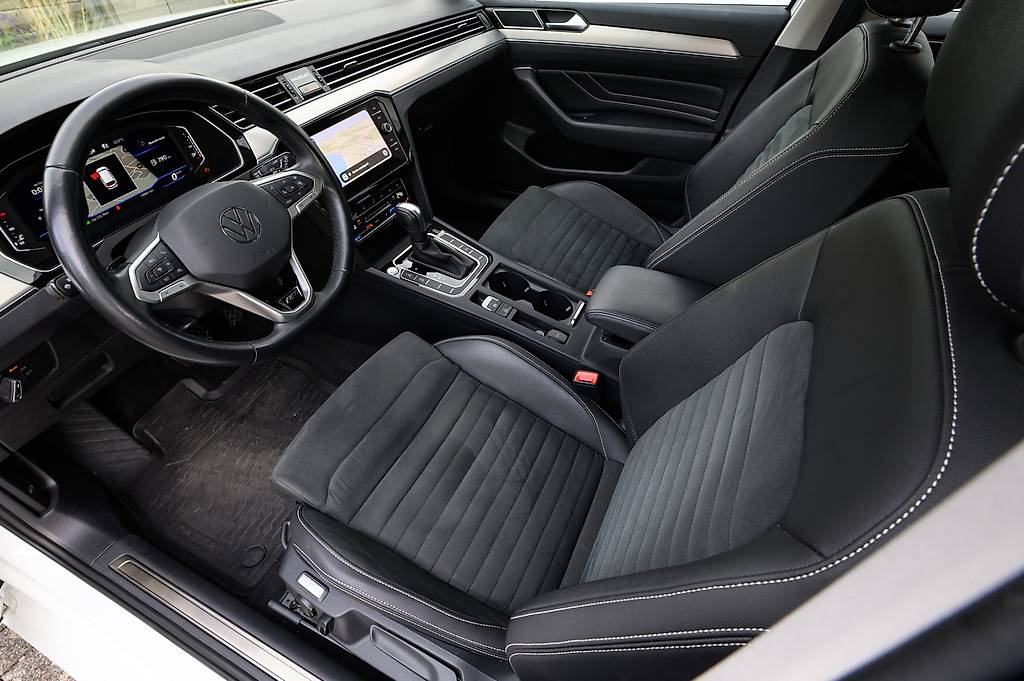 VW PASSAT-image-2
