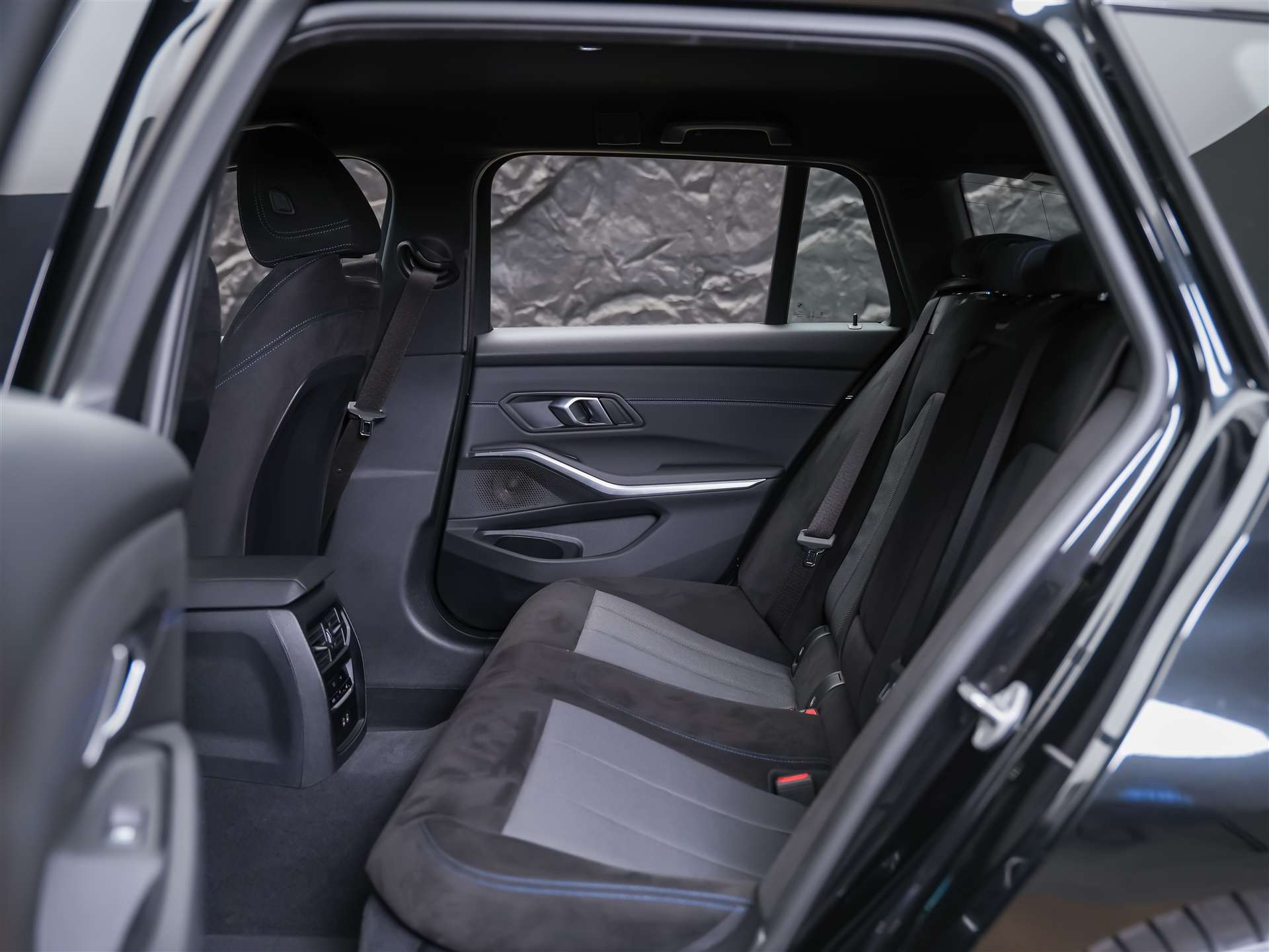 BMW 330i Touring xDrive Steptronic M Sport *Werksgarantie*Abstandsregler*Rückfahrkamera*-image-11
