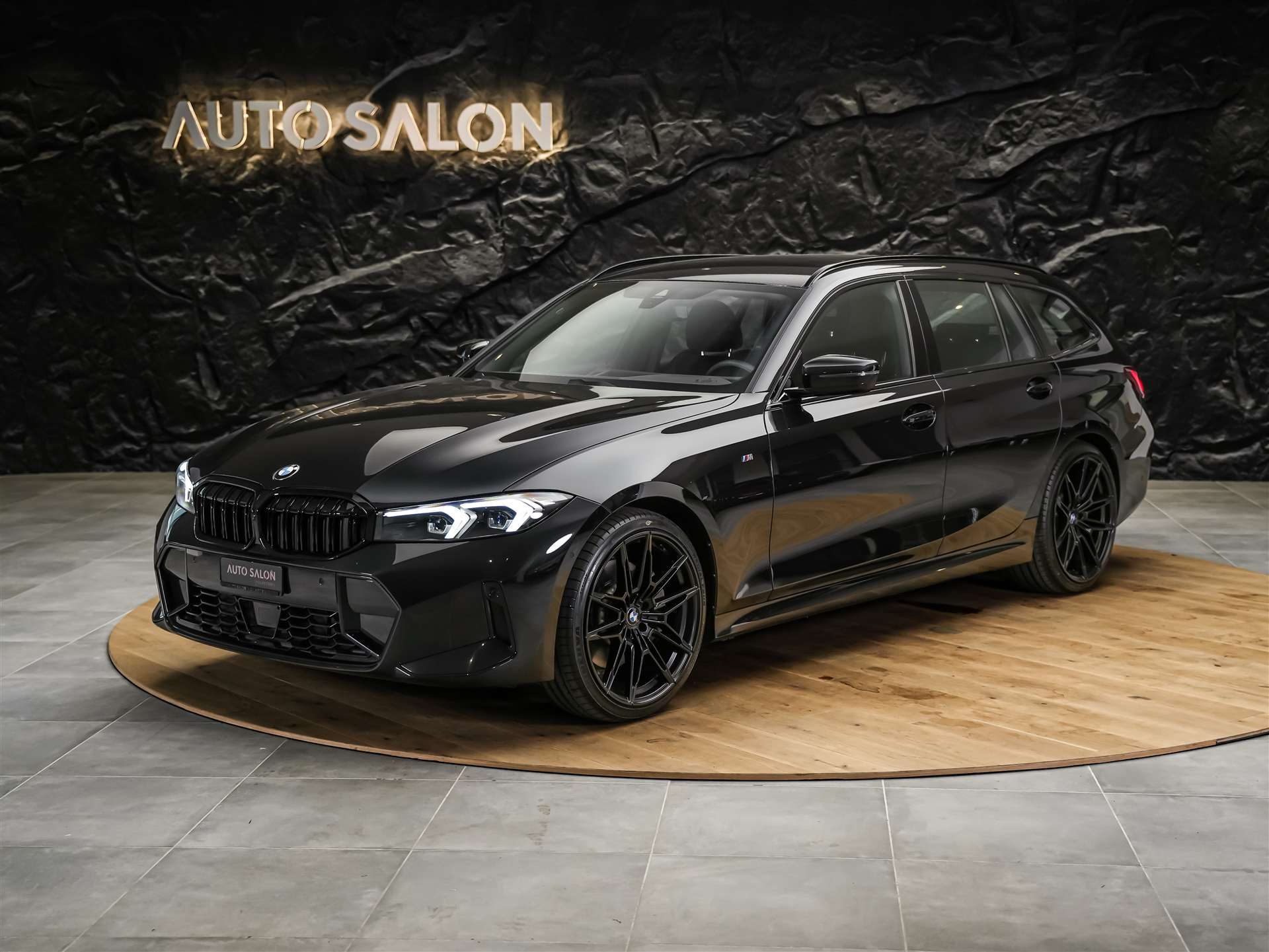 BMW 330i Touring xDrive Steptronic M Sport *Werksgarantie*Abstandsregler*Rückfahrkamera*-image-0