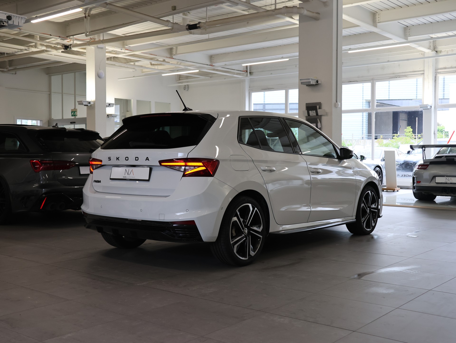 SKODA Fabia 1.5 TSI Monte Carlo DSG *Rückfahrkamera* *SItzheizung*-image-4
