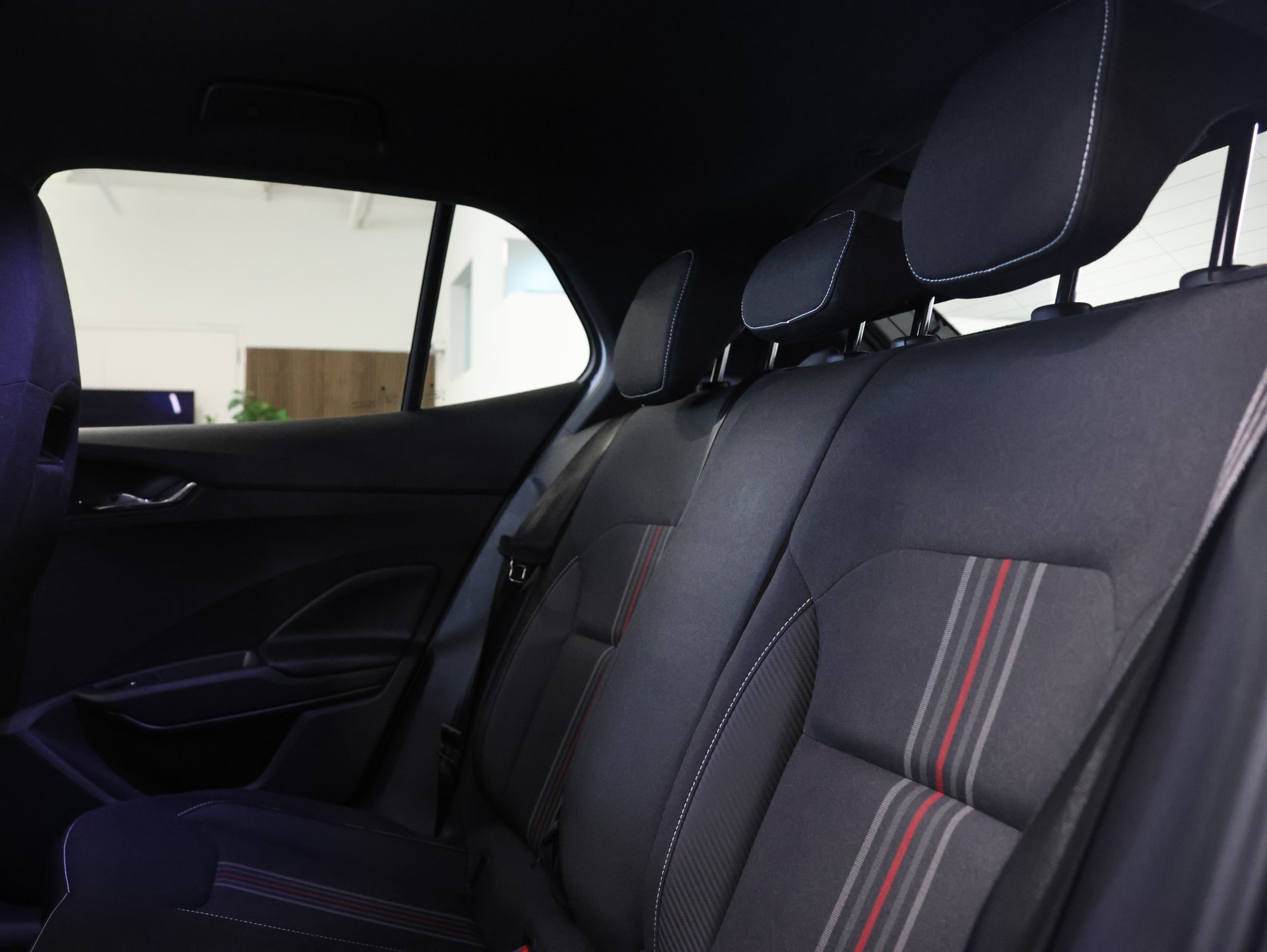 SKODA Fabia 1.5 TSI Monte Carlo DSG *Rückfahrkamera* *SItzheizung*-image-26
