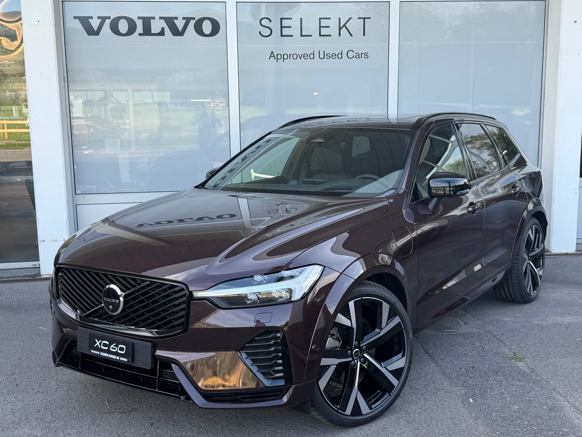 VOLVO XC60 T8 eAWD Ultra Dark Geartronic