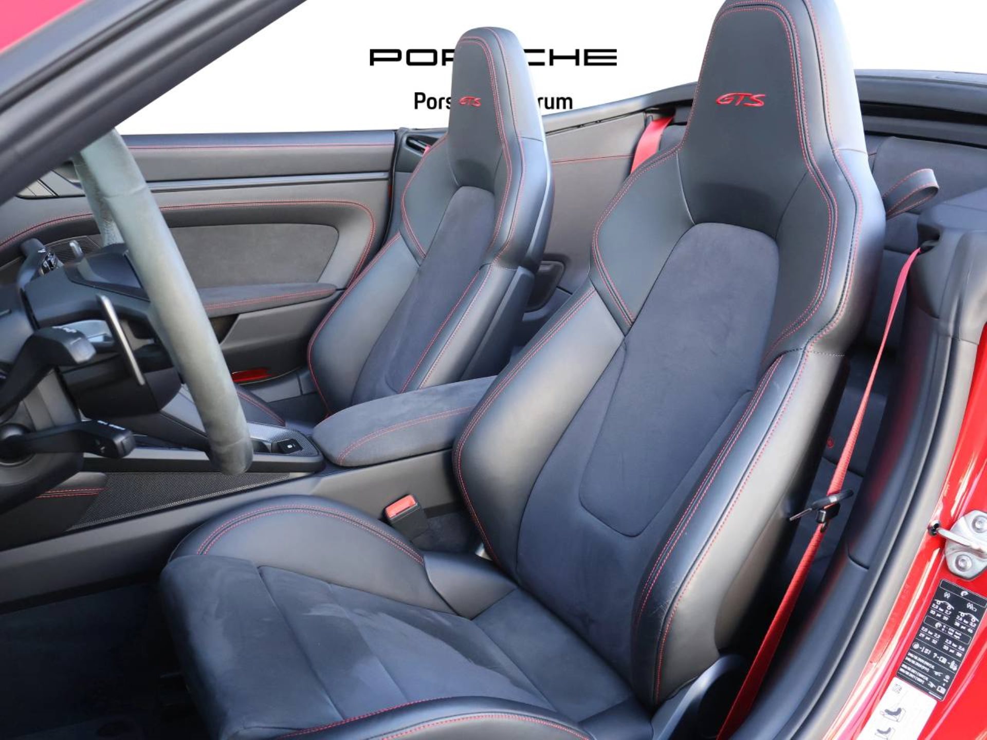 PORSCHE 911 Carrera GTS Cabriolet-showroom-element-3