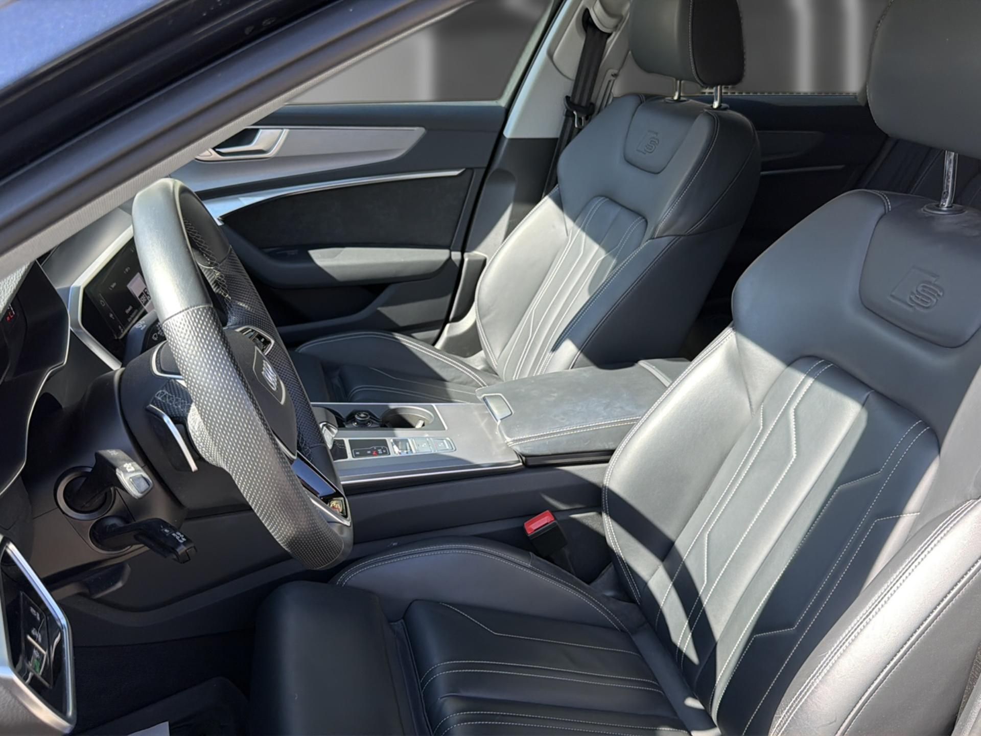 AUDI A6 Avant 55 TFSI e PHEV quattro sport S-tronic-image-10