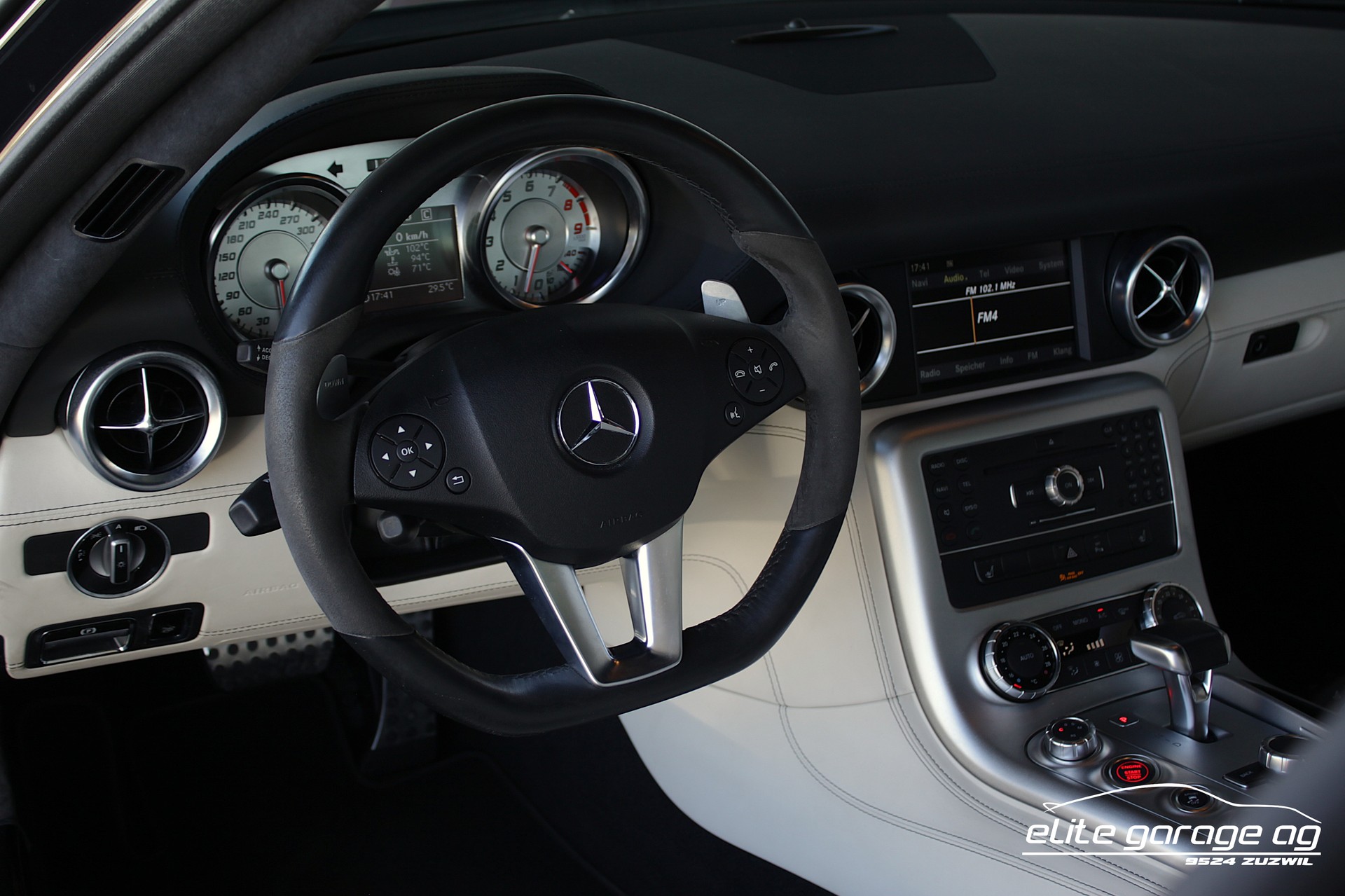 MERCEDES-BENZ SLS 63 AMG Speedshift-image-14