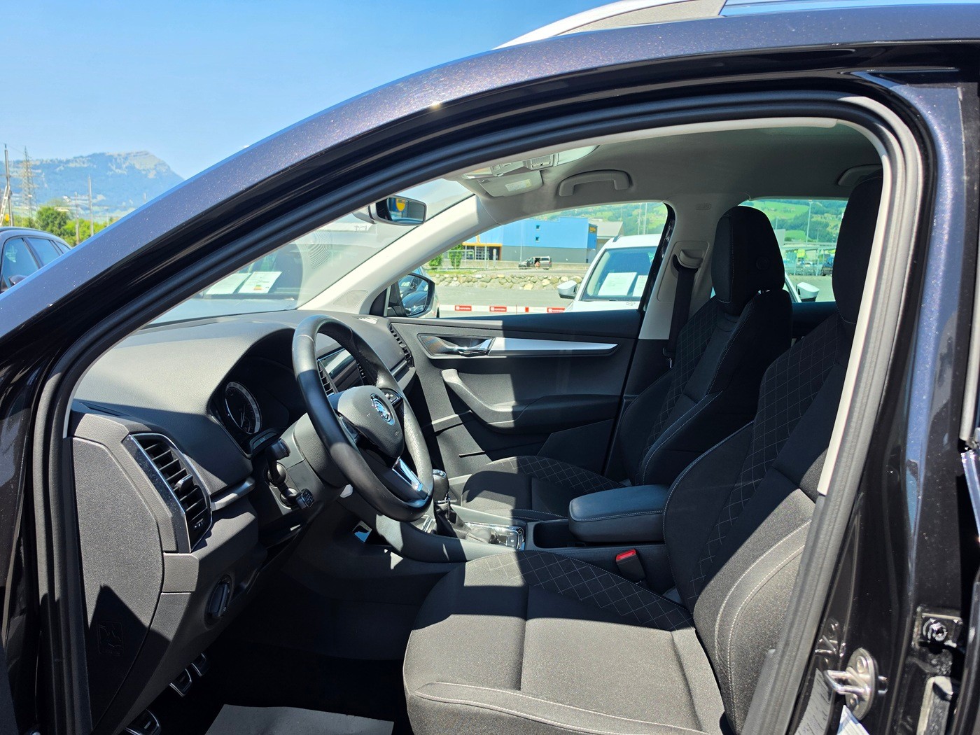 SKODA Karoq 2.0 TDI CR Ambition 4x4-image-5