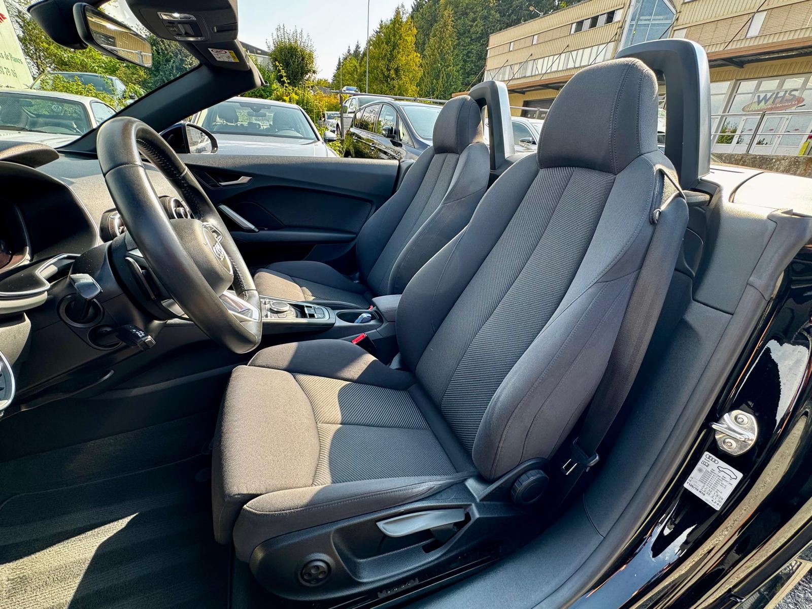 AUDI TT Roadster 1.8 TFSI S-tronic-image-10