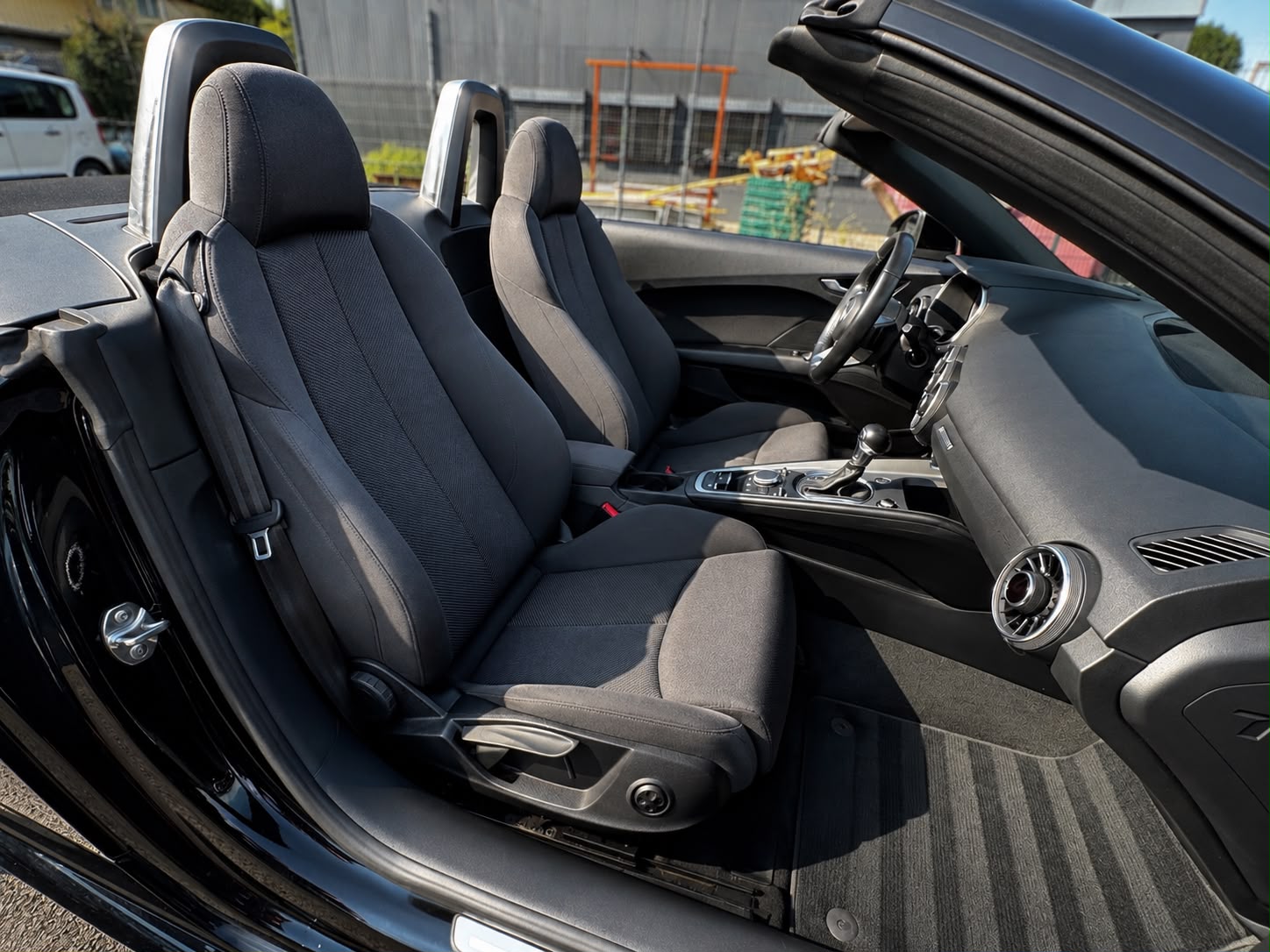 AUDI TT Roadster 1.8 TFSI S-tronic-image-11
