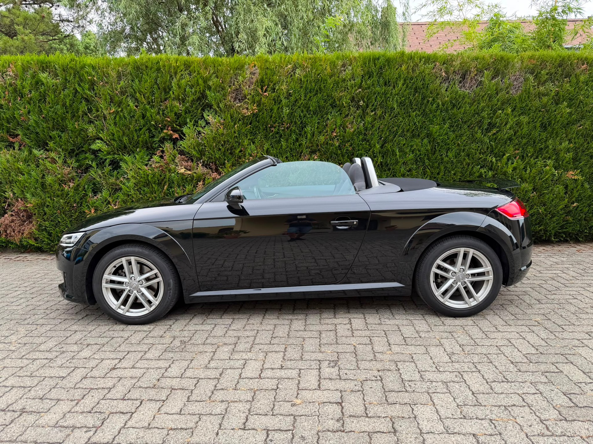 AUDI TT Roadster 1.8 TFSI S-tronic-image-2