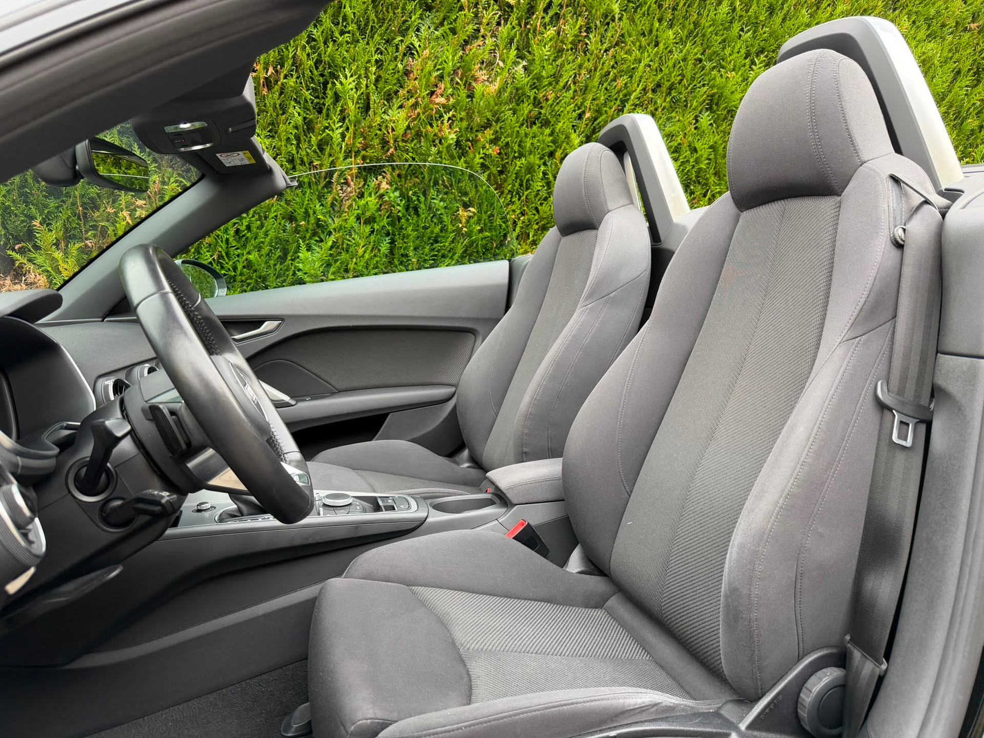AUDI TT Roadster 1.8 TFSI S-tronic-image-10