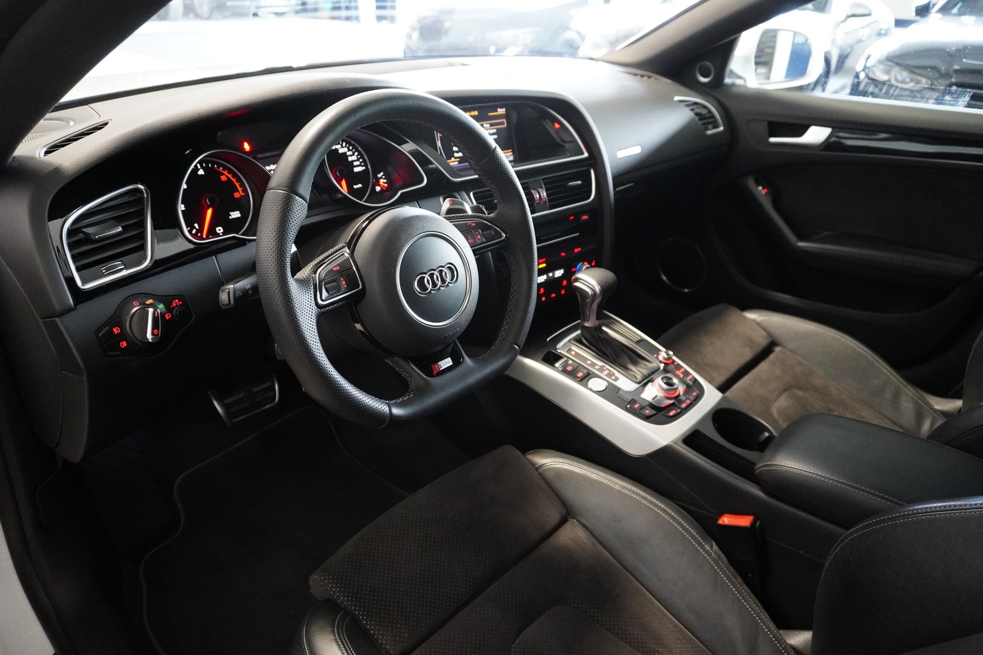 AUDI A5 Sportback 3.0 TDI clean diesel quattro S-tronic // La Chanti Wheels 20'' //-image-9