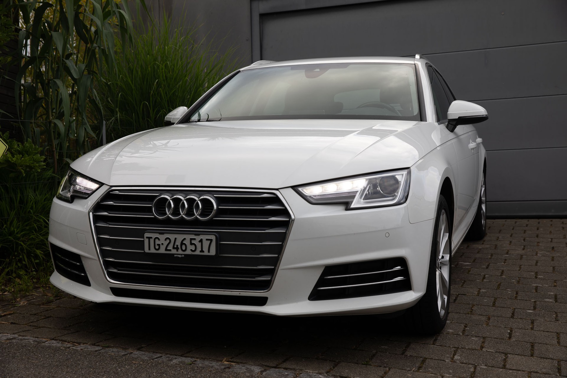 AUDI 2.0 TFSI 190 ultra S-Tronic-image-0