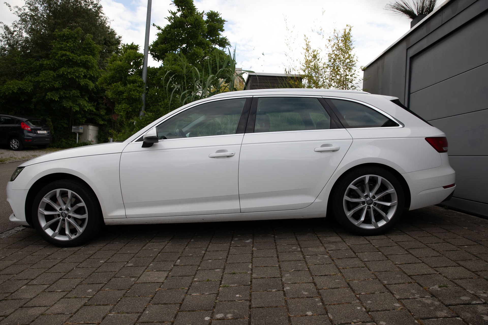 AUDI 2.0 TFSI 190 ultra S-Tronic-image-1