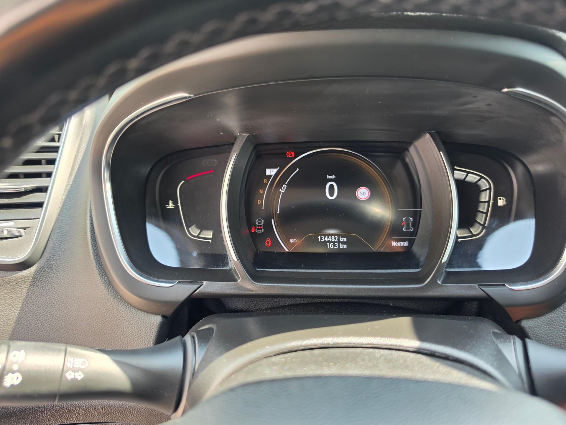 RENAULT Scénic 1.3 16V Turbo Initiale Paris EDC-image-9
