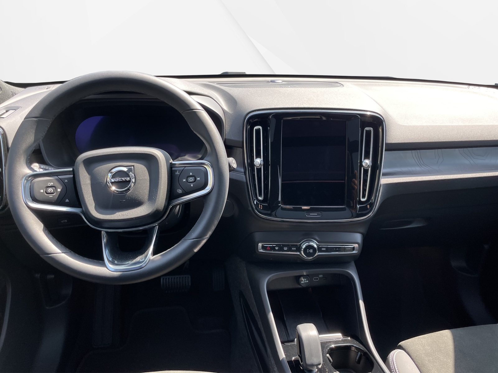 VOLVO XC40 P8 Twin Ultimate AWD-image-10
