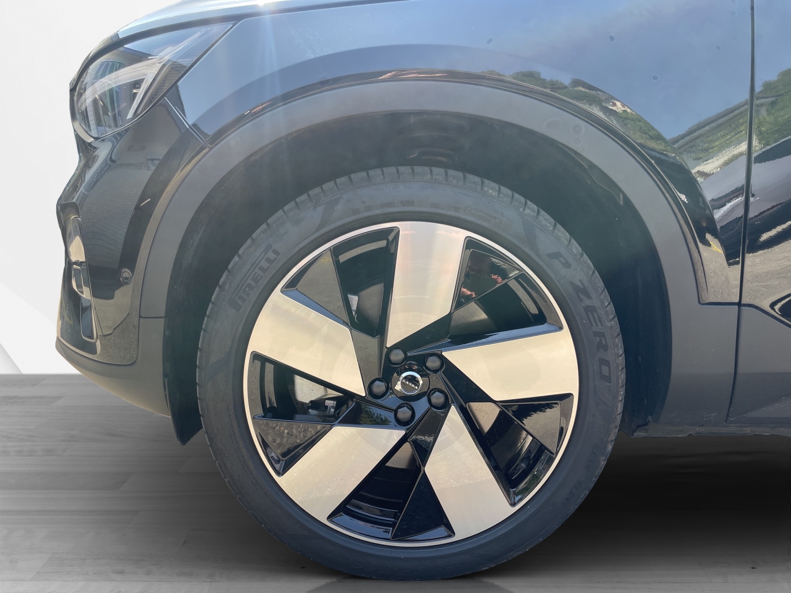 VOLVO XC40 P8 Twin Ultimate AWD-image-8