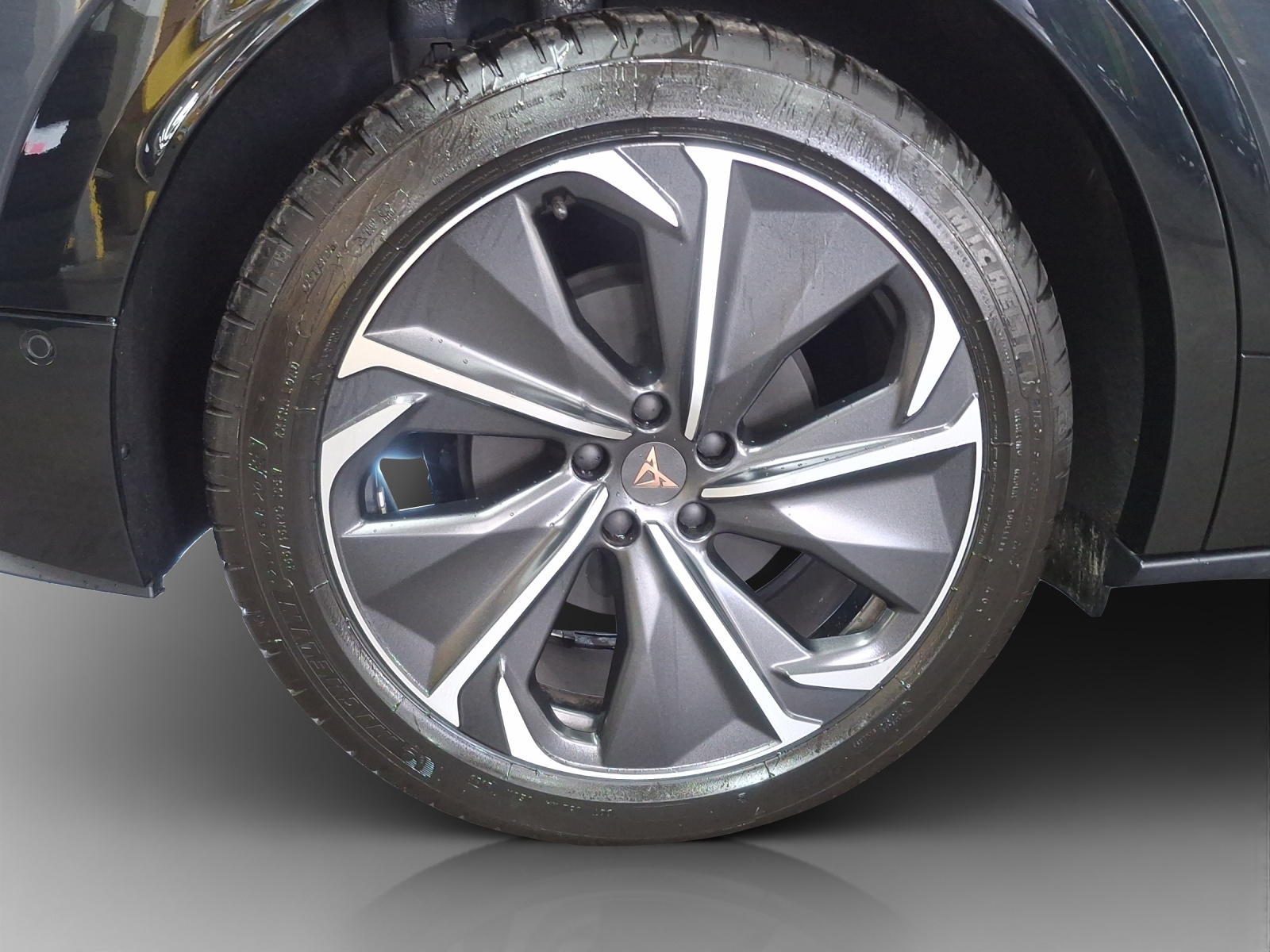CUPRA Tavascan Type 8 77 kWh VZ-image-13