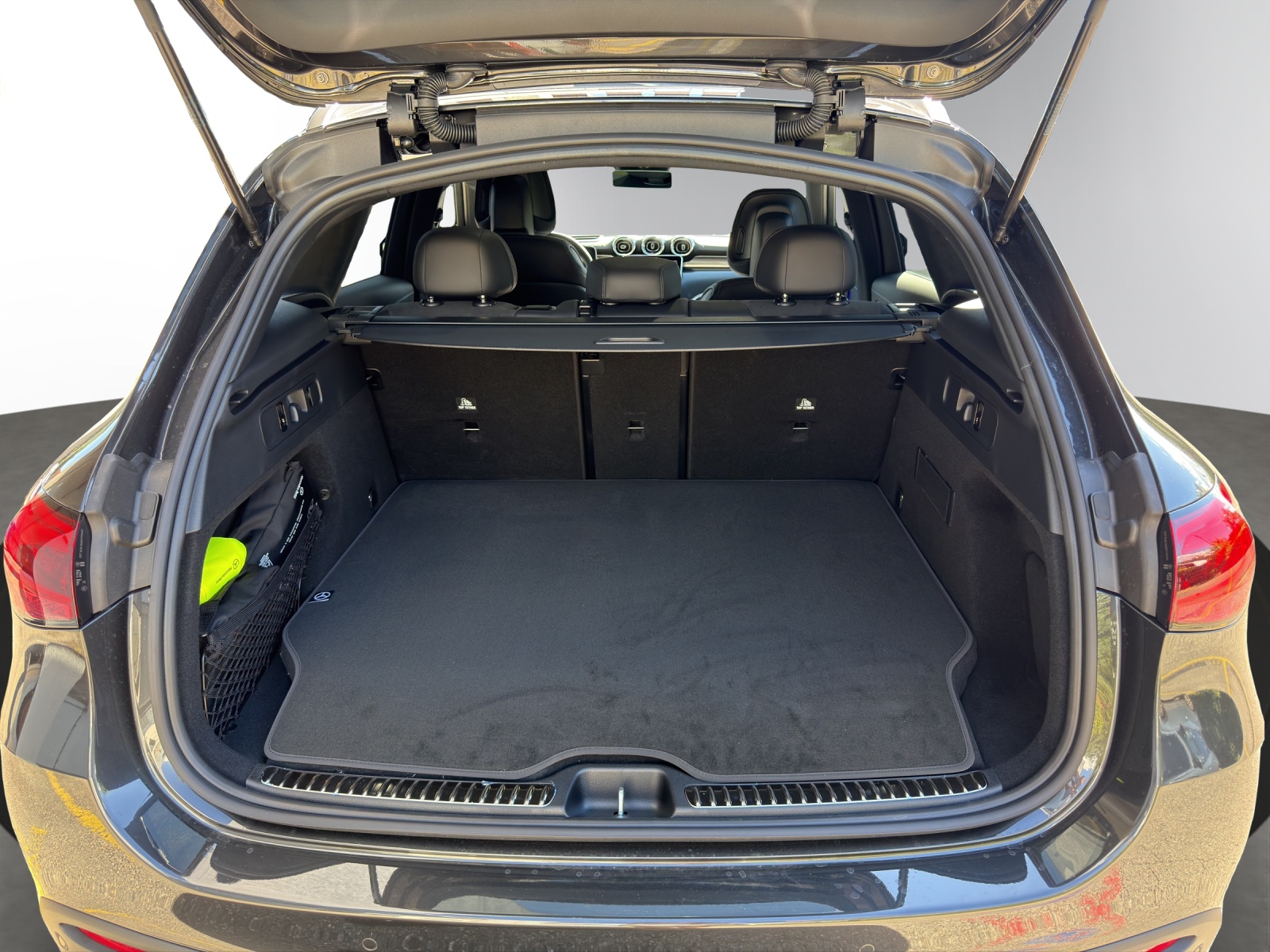 Image MERCEDES-BENZ GLC-400 GLC 400 e 4Matic EQ Star 9G-Tronic