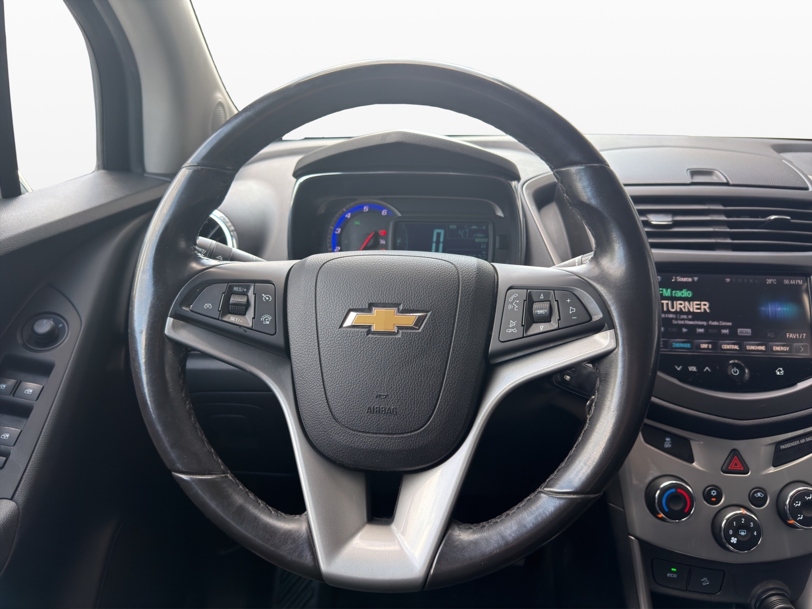 CHEVROLET Trax 1.7 VCDi LTZ 4WD-image-10