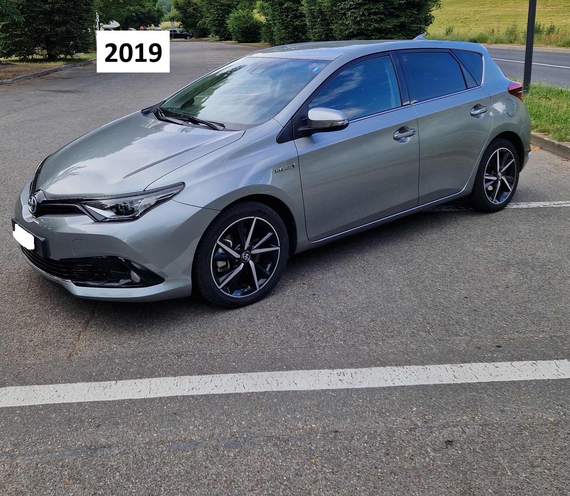 TOYOTA 1.8 HSD Trend-image-0