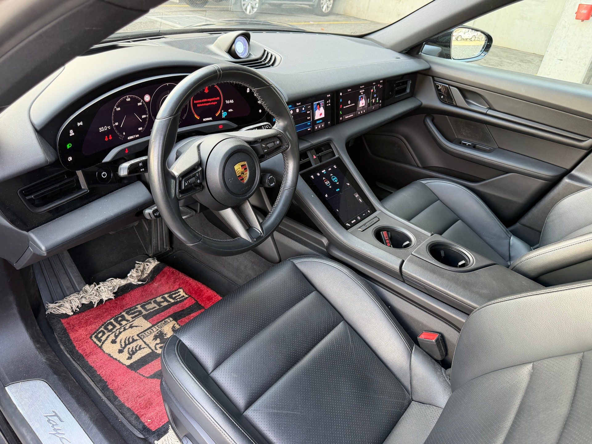 PORSCHE Taycan 4S Cross Turismo-image-8