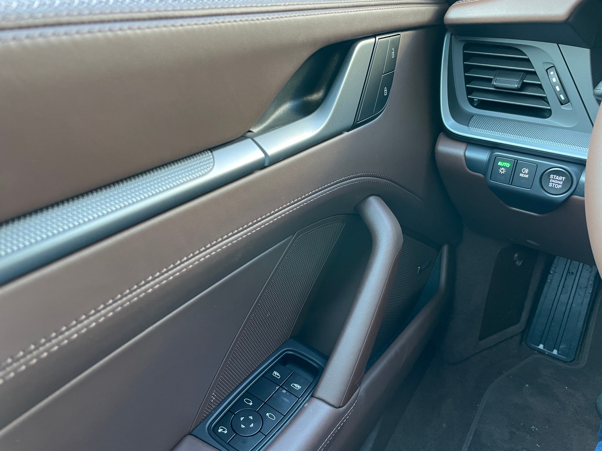 PORSCHE 911 Carrera PDK-image-20