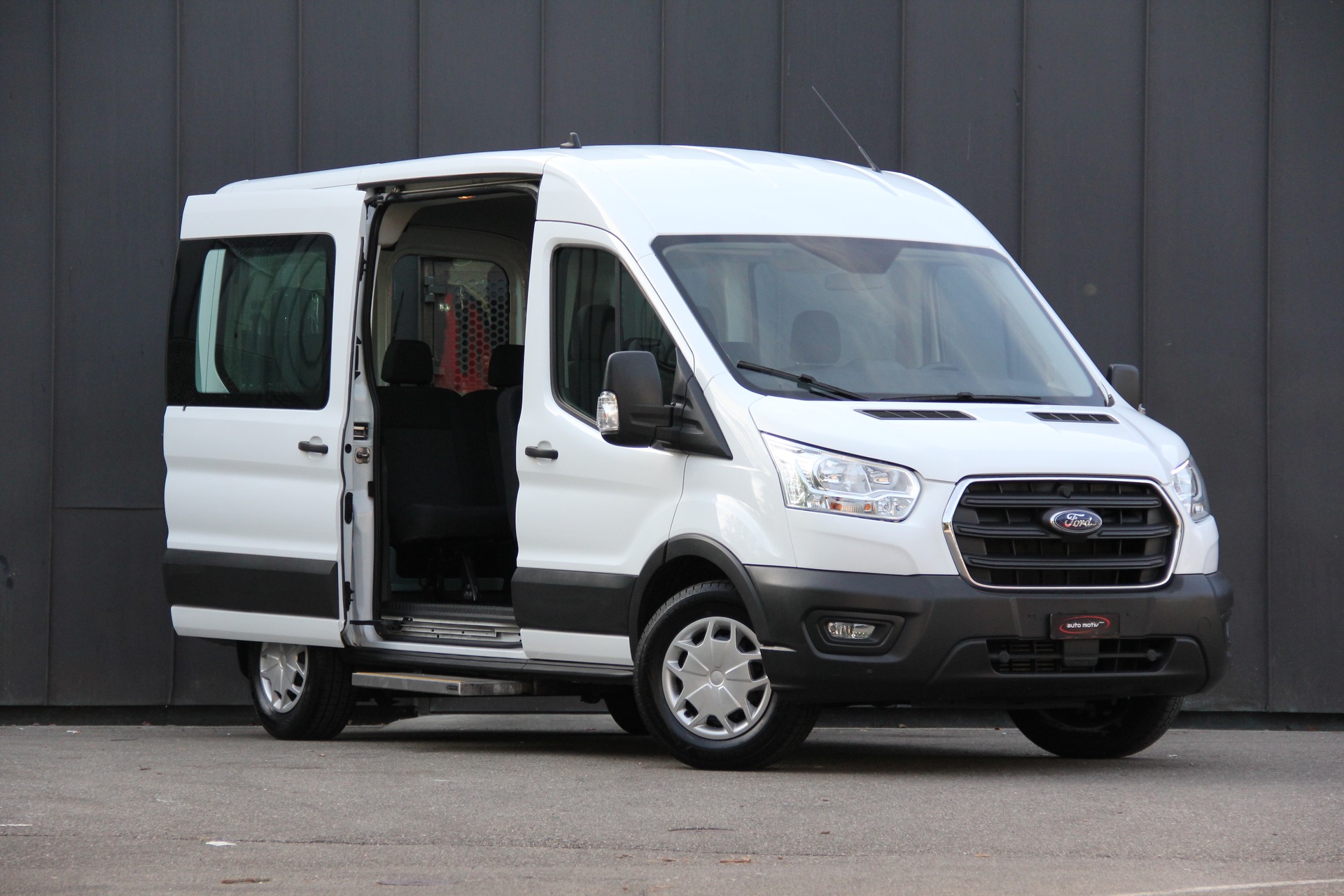 FORD Transit BUS **9-SITZE** SCHULBUS **ROLLSTUHL-GURT**-image-0