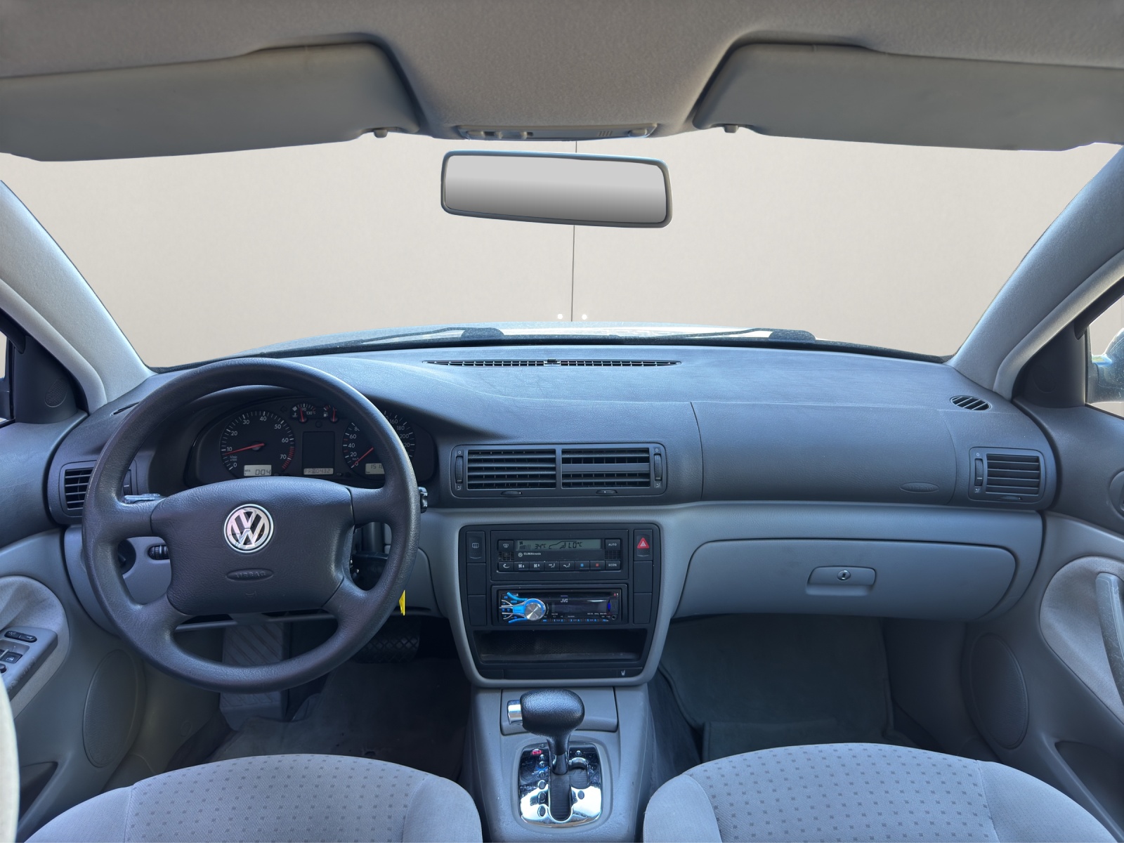 VW Passat Variant 1.8 T Comfortline-image-9