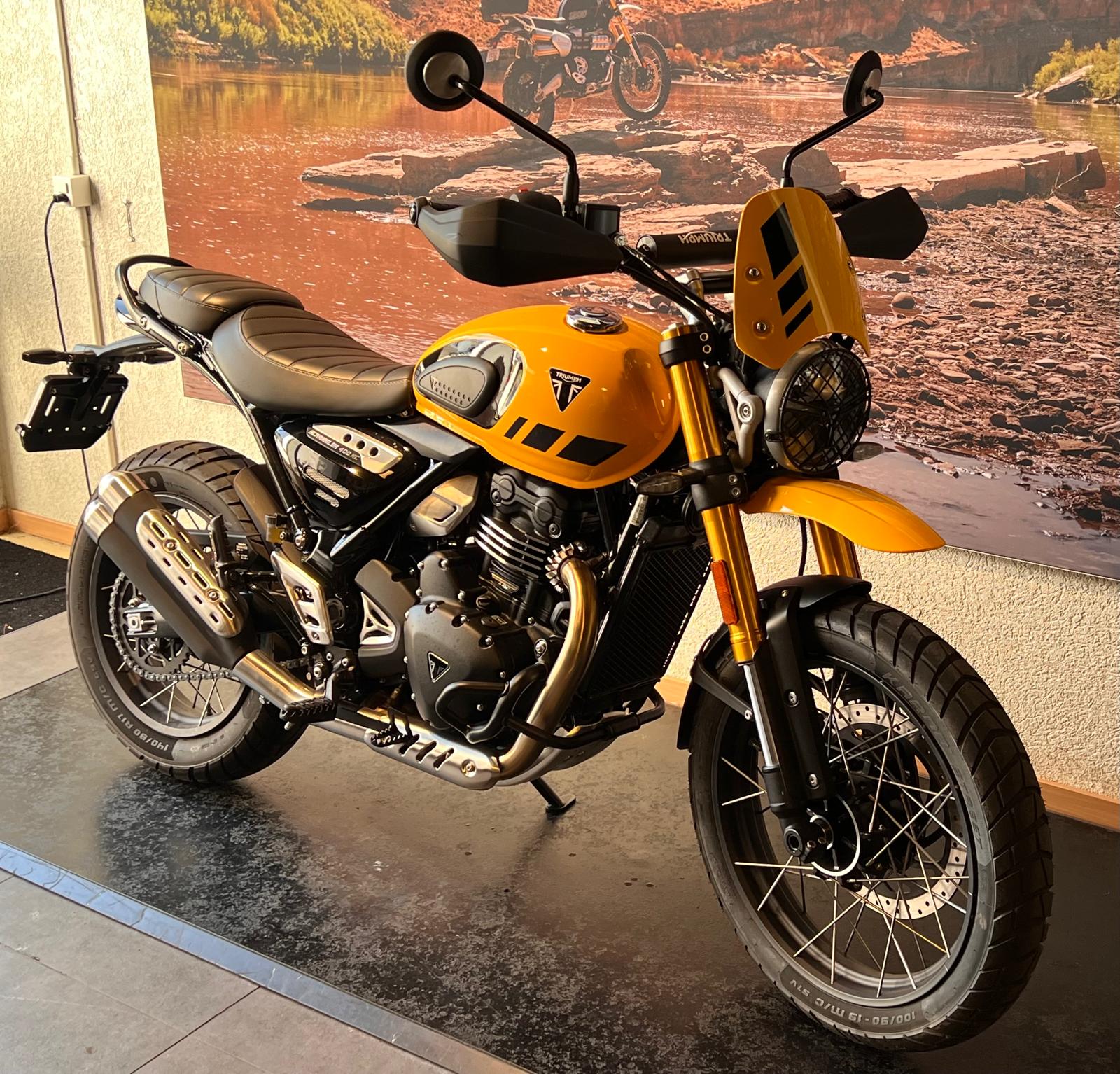 TRIUMPH Scrambler 400 X-showroom-element-1