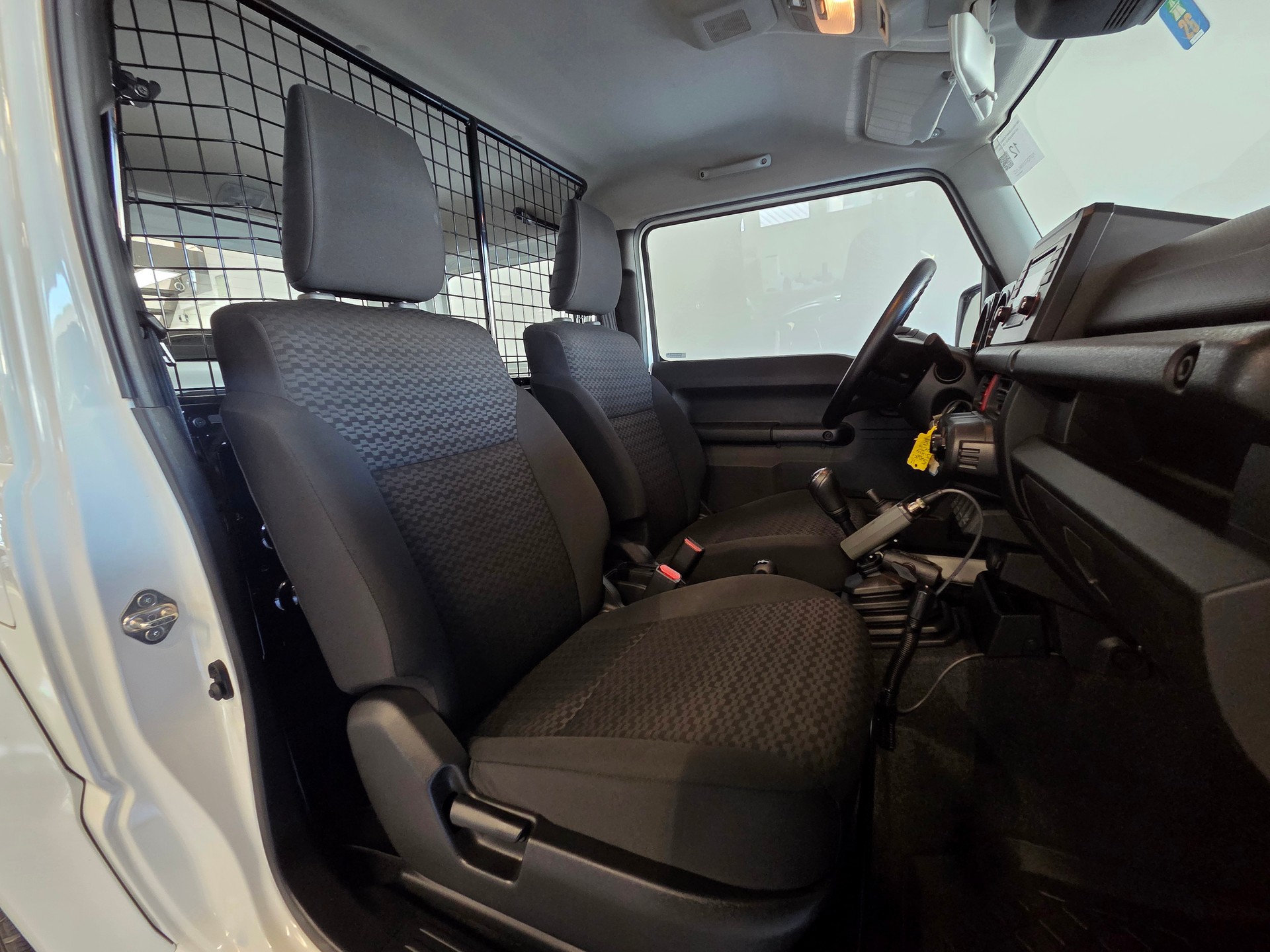 SUZUKI Jimny Country 1.5 Compact+-image-15