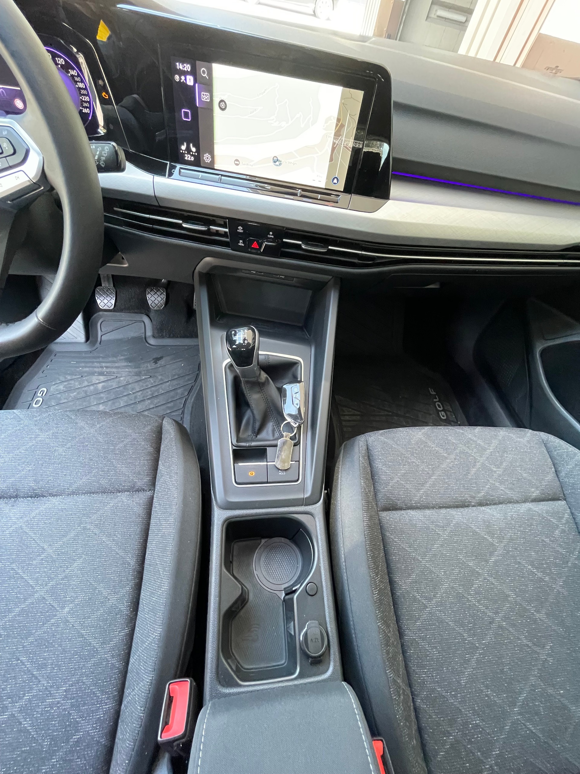 VW Golf 1.5 TSI ACT Life-image-12