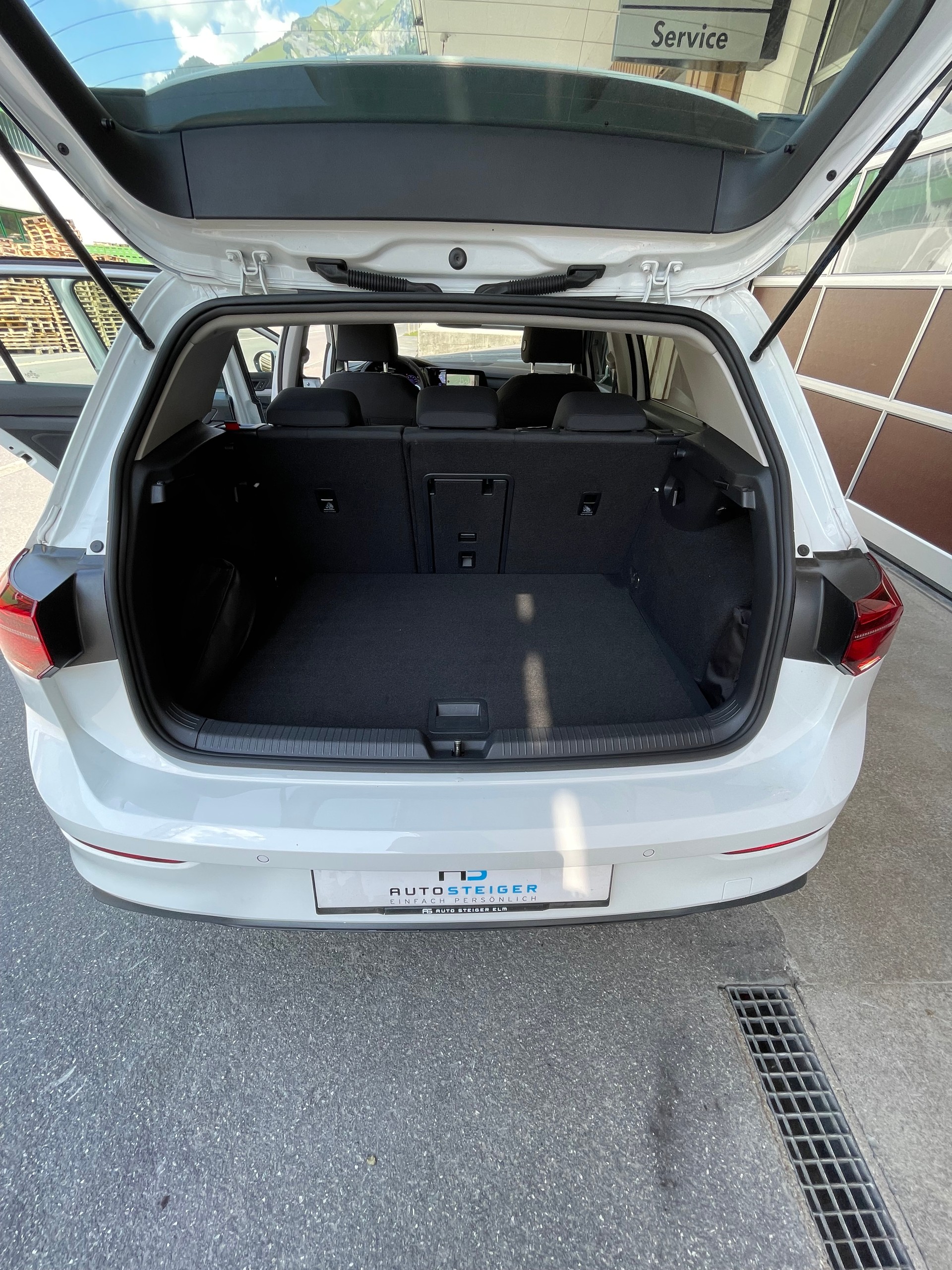VW Golf 1.5 TSI ACT Life-image-9