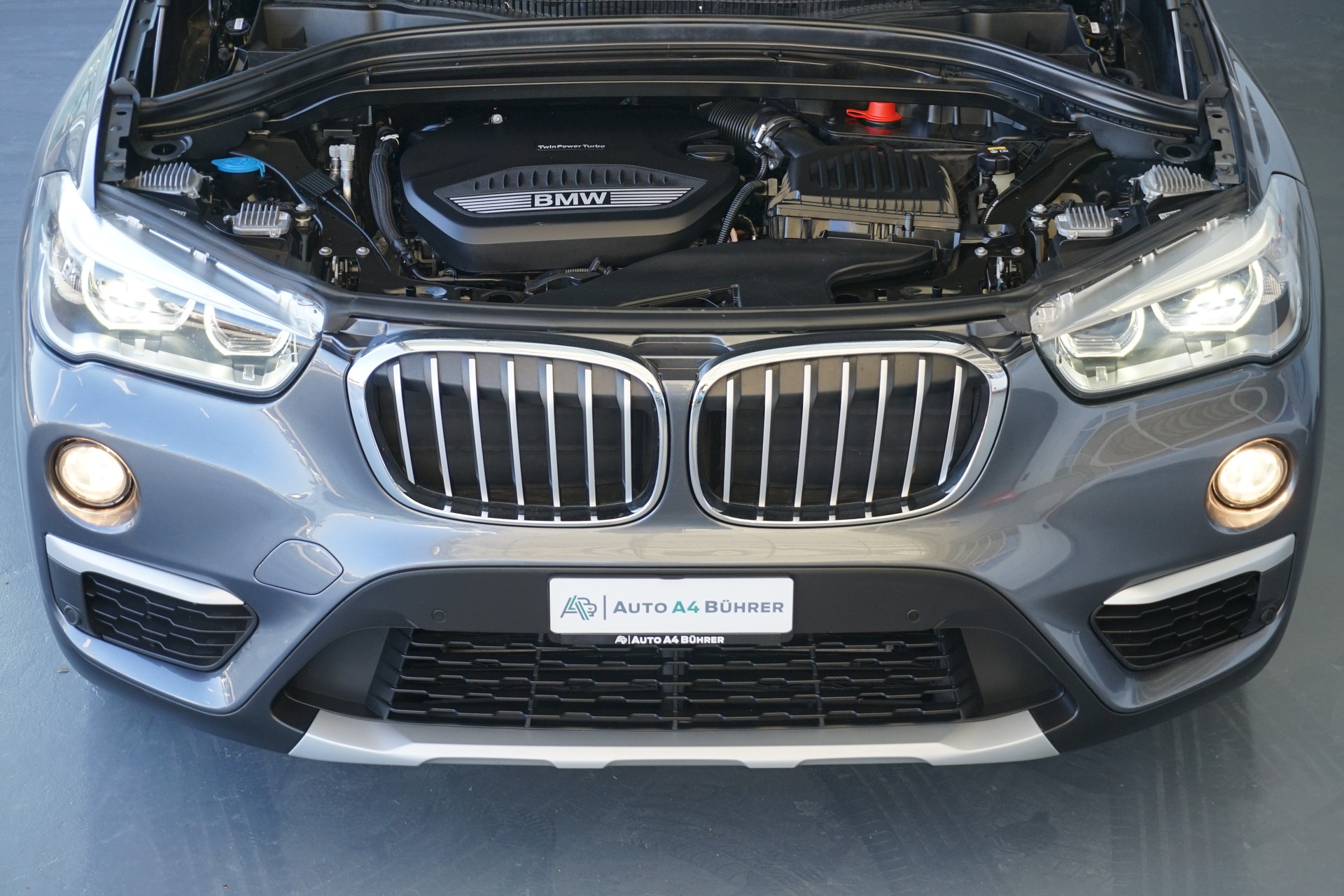 BMW X1 xDrive 20d xLine-image-12