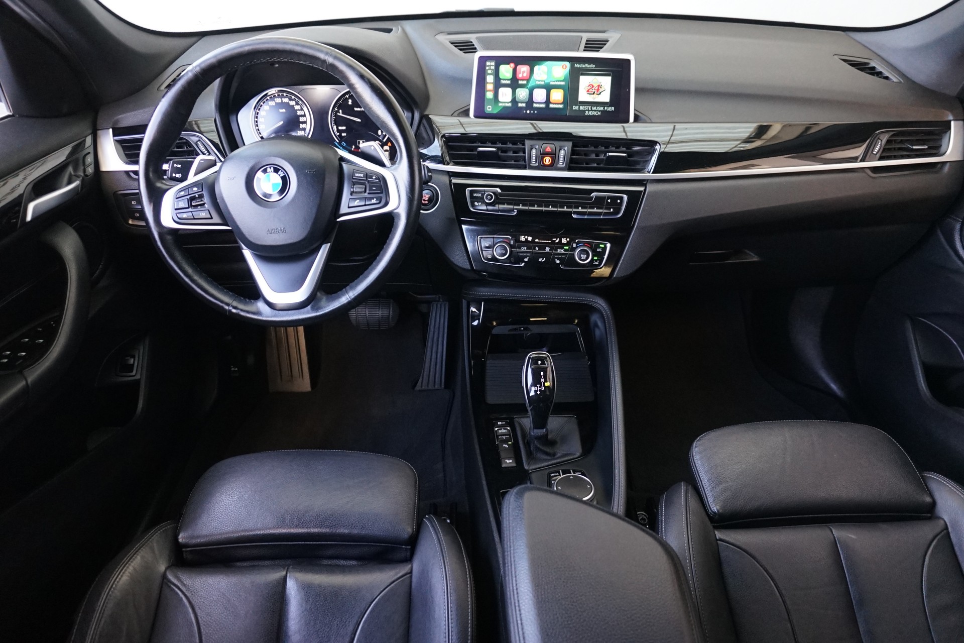 BMW X1 xDrive 20d xLine-image-10
